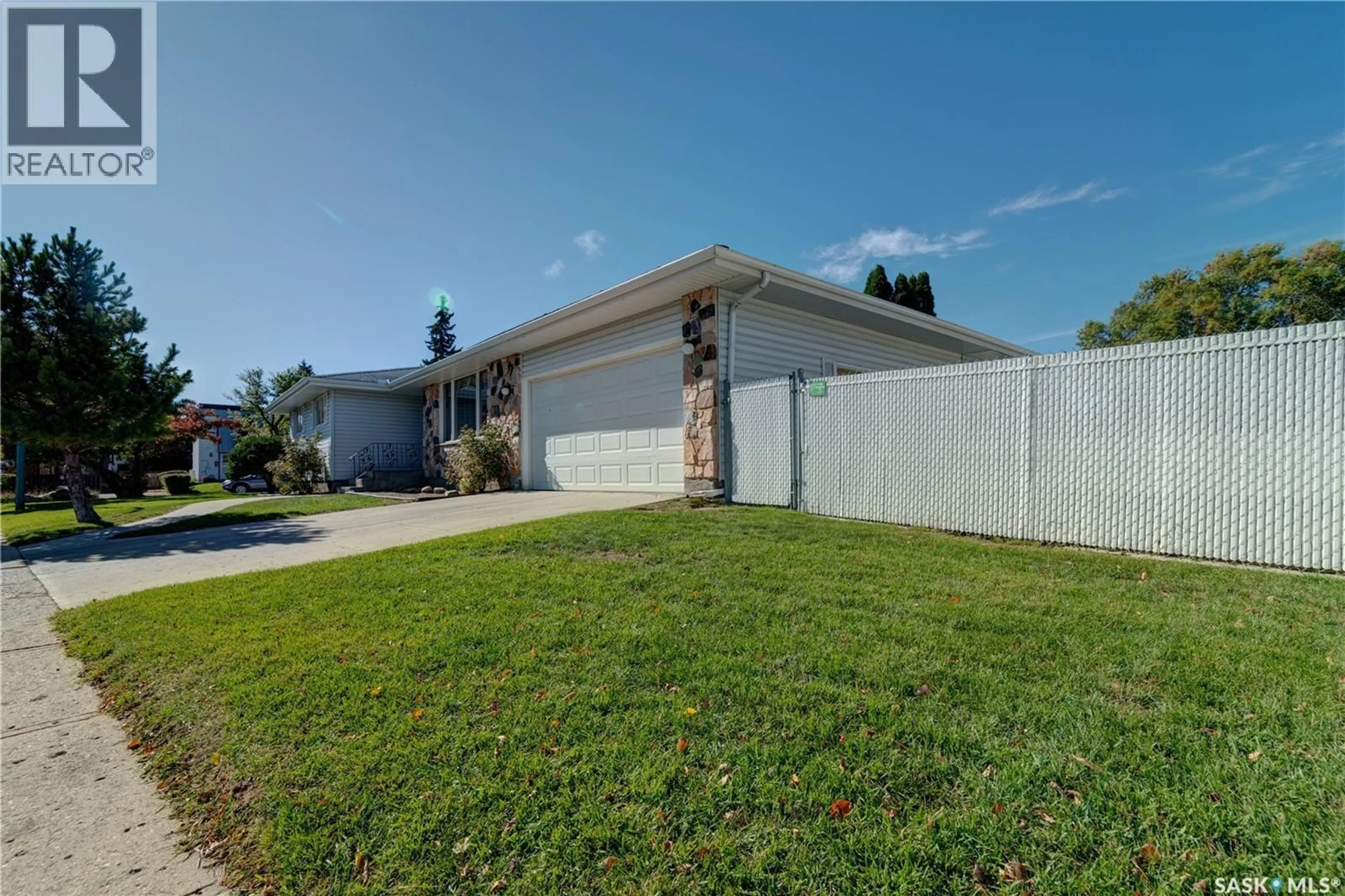 Unknown for 5 WHEATON CRESCENT, Regina Saskatchewan S4S2Z3