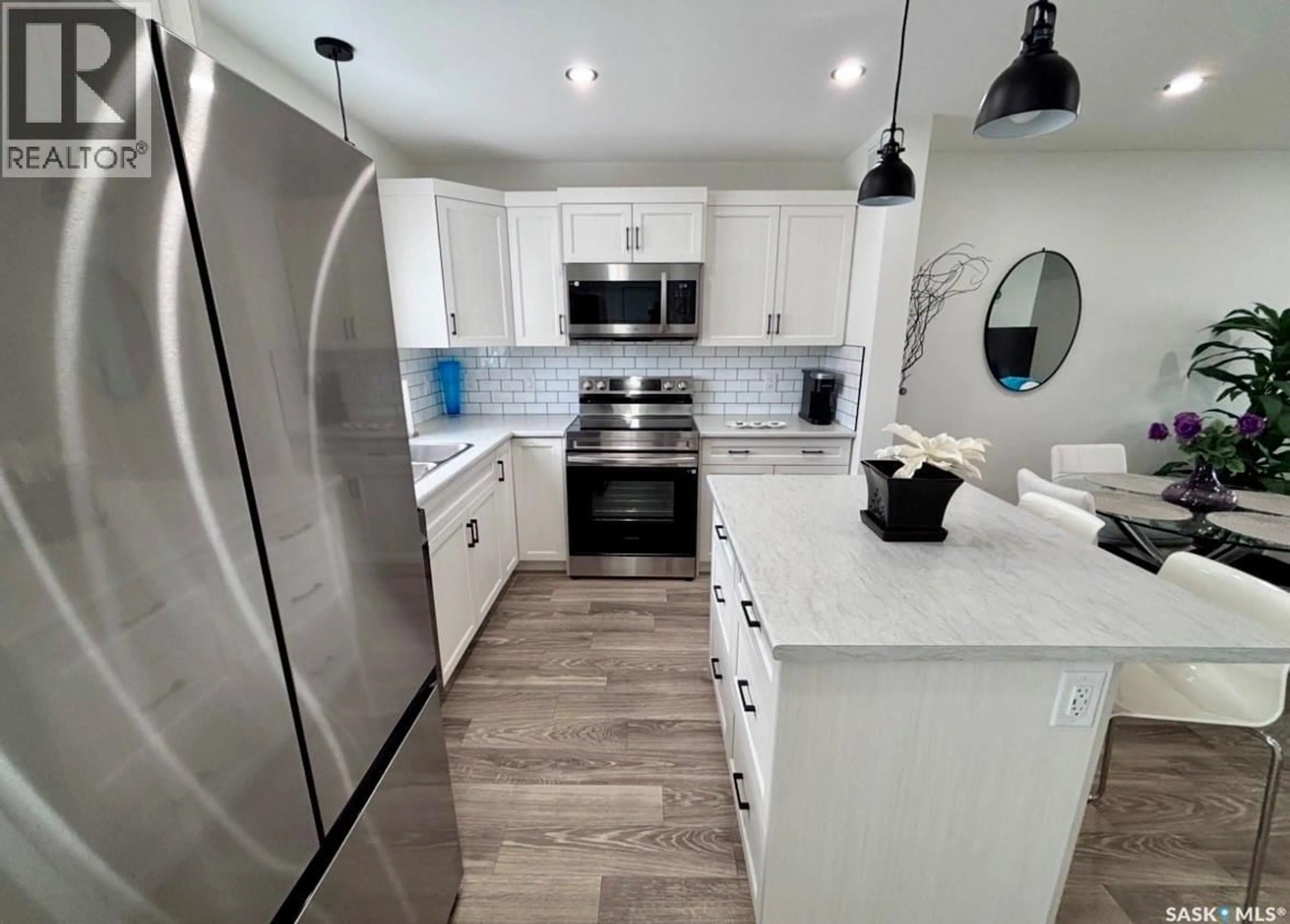 Open concept kitchen, ceramic/tile floor for 415 ELDORADO STREET, Warman Saskatchewan S0K4S0