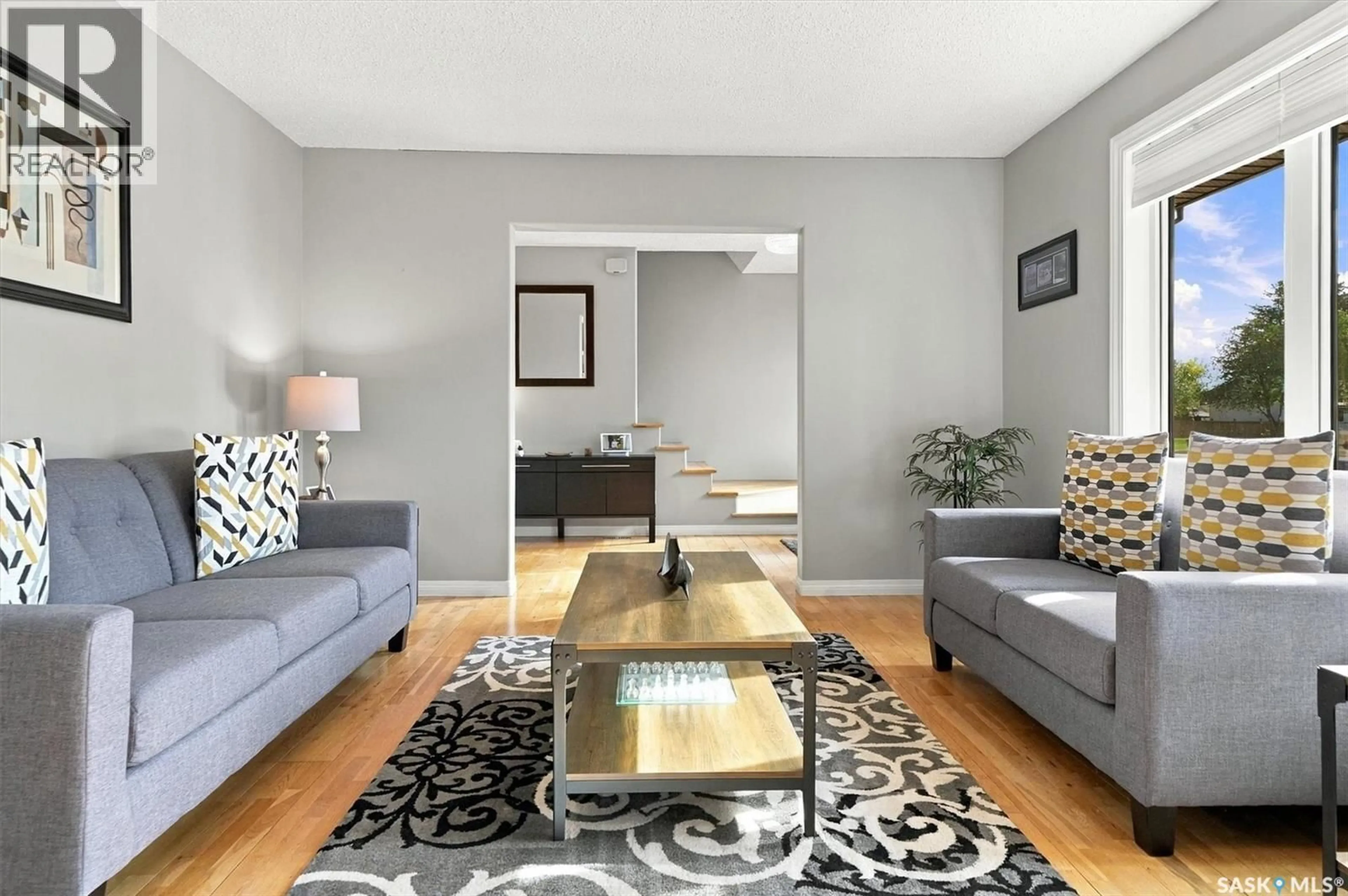 Living room with furniture, unknown for 42 KOOTENAY DRIVE, Saskatoon Saskatchewan S7K1J1
