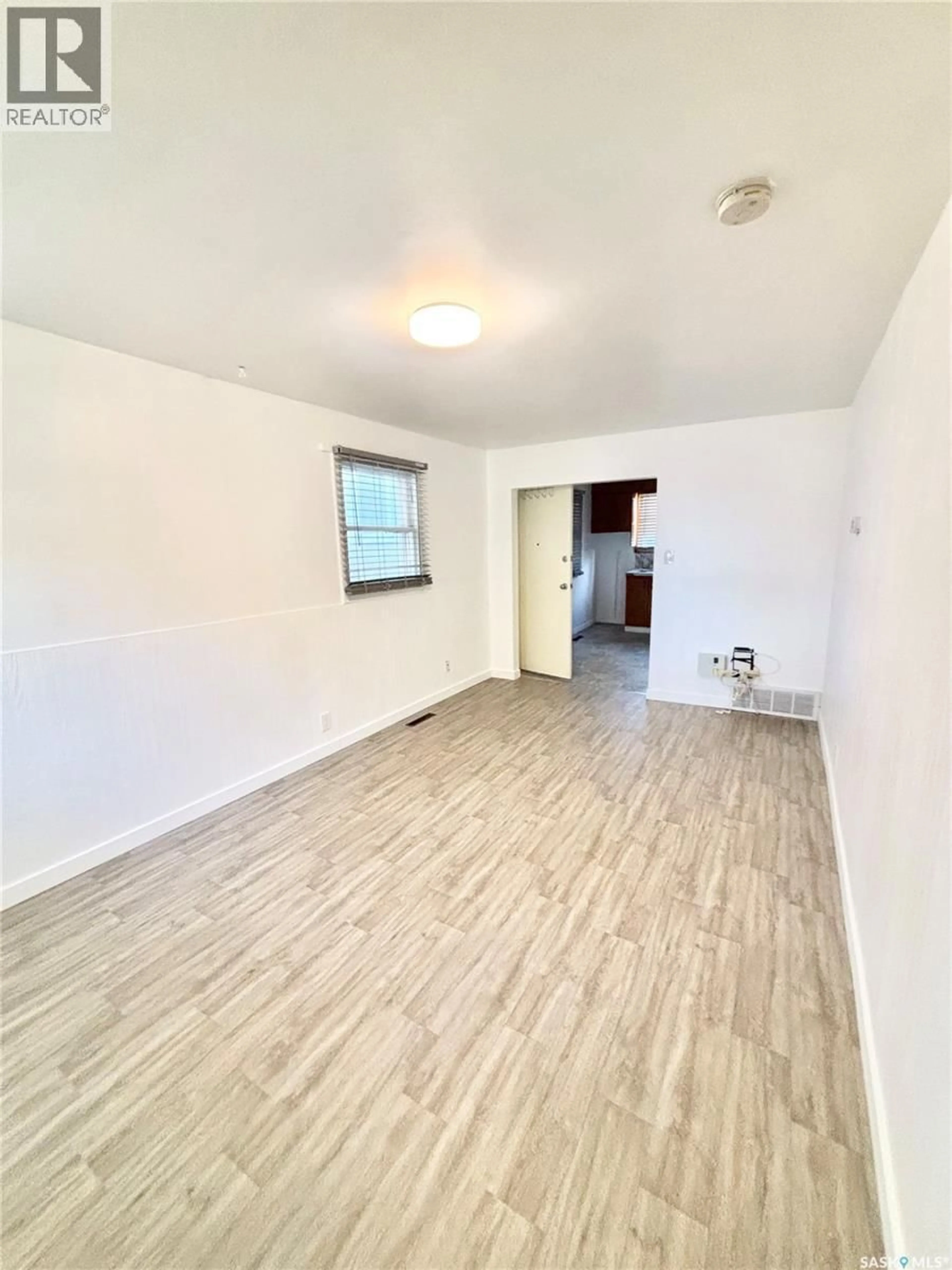 A pic of a room for 518 MONTREAL STREET, Regina Saskatchewan S4R1L6