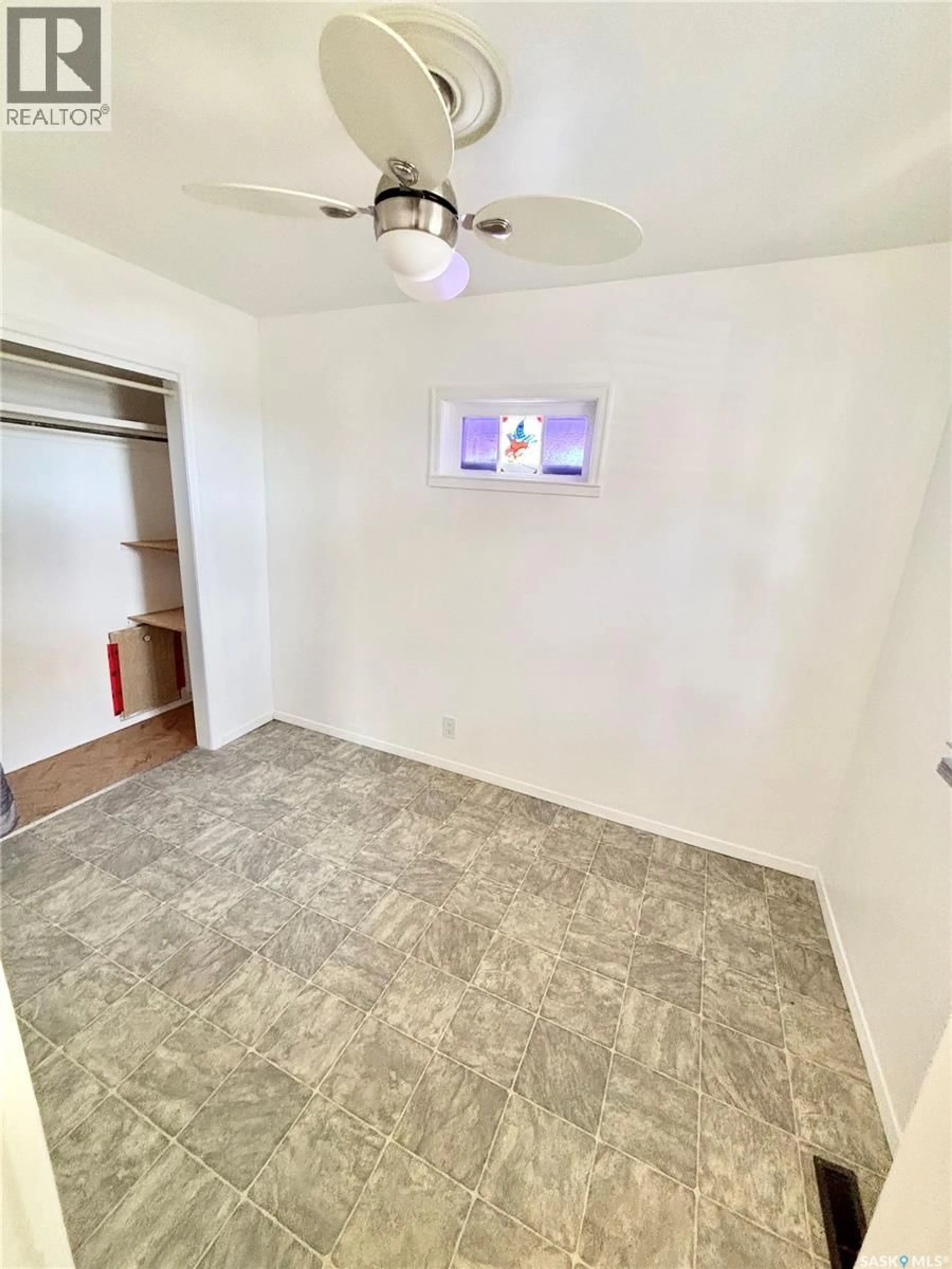 A pic of a room for 518 MONTREAL STREET, Regina Saskatchewan S4R1L6