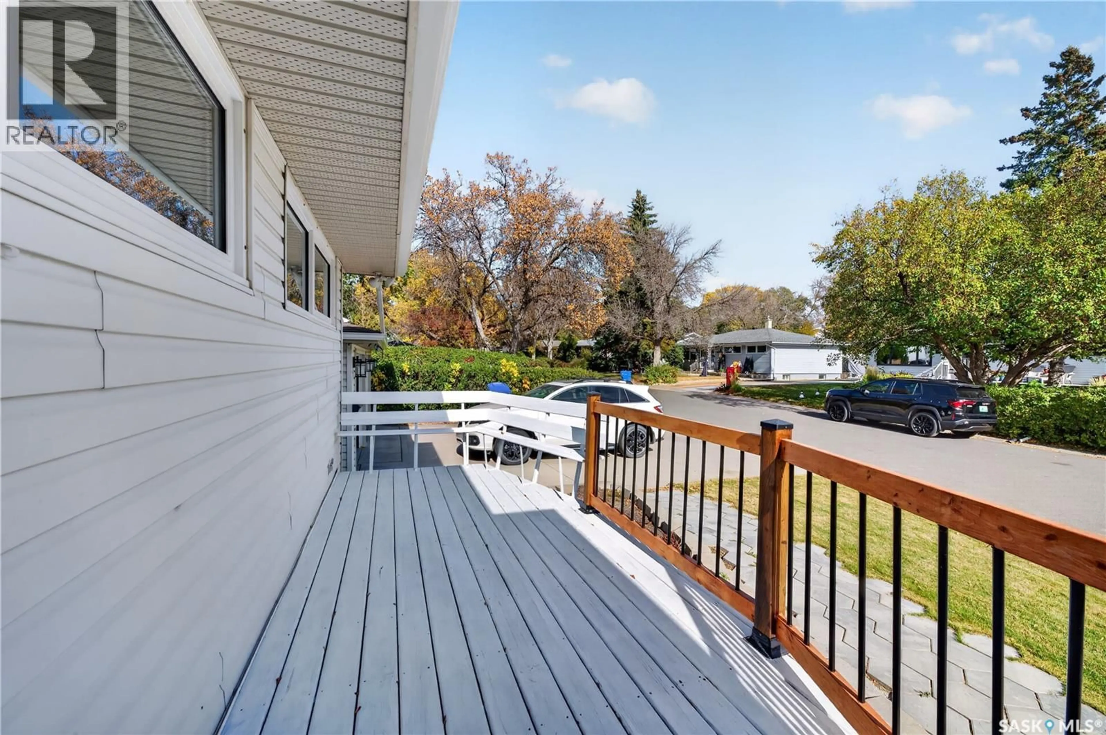 Patio, water/lake/river/ocean view for 144 ORCHARD CRESCENT, Regina Saskatchewan S4S5B6