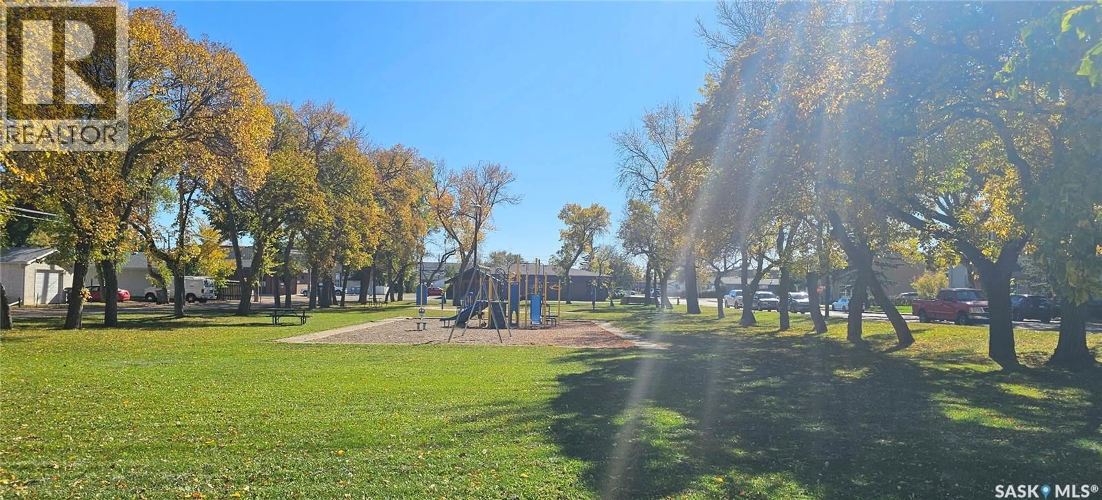 Blurry image for 163 4TH AVENUE, Swift Current Saskatchewan S9H2J3