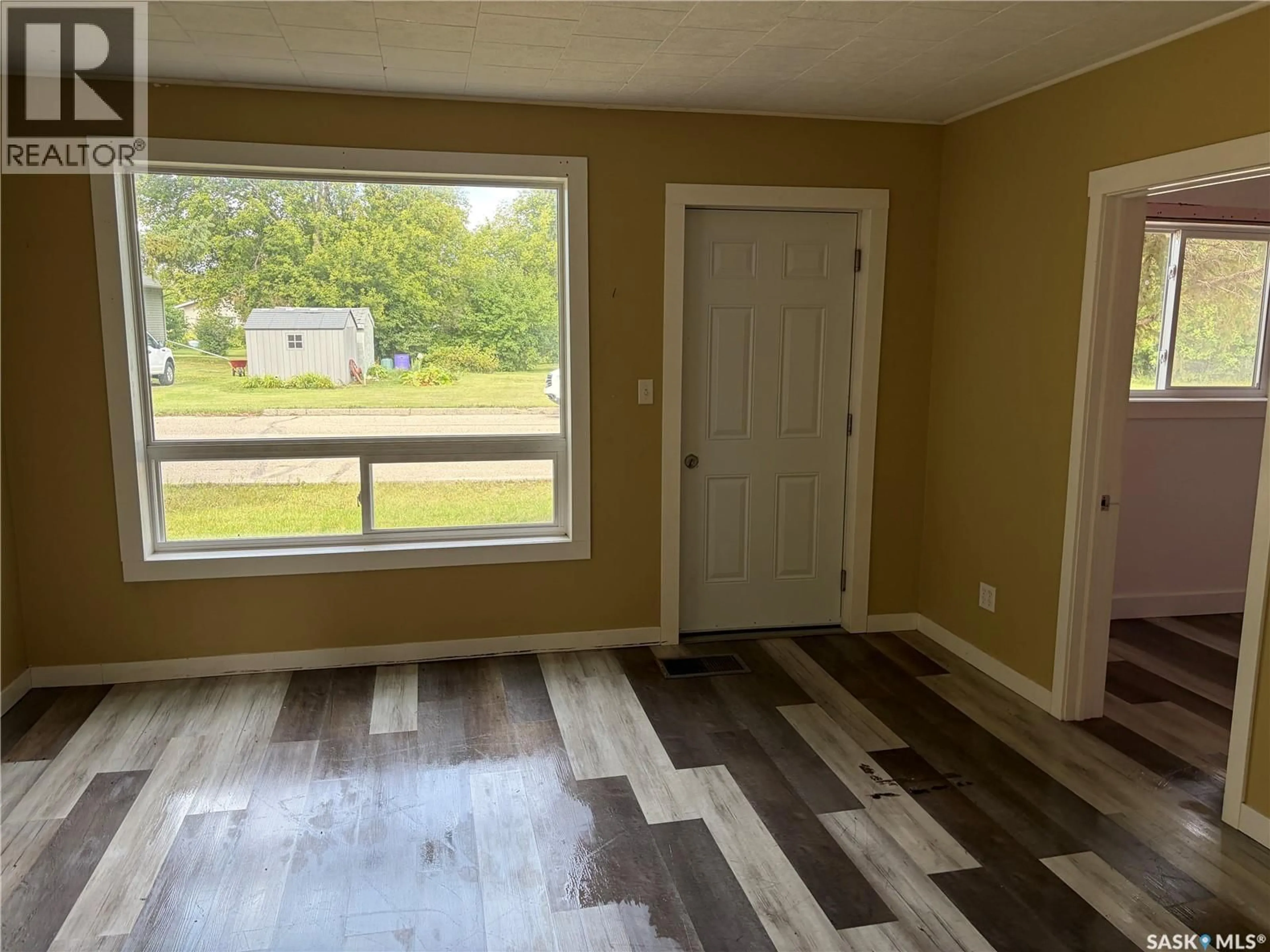 A pic of a room for 113 3RD AVENUE, Ituna Saskatchewan S0A1N0