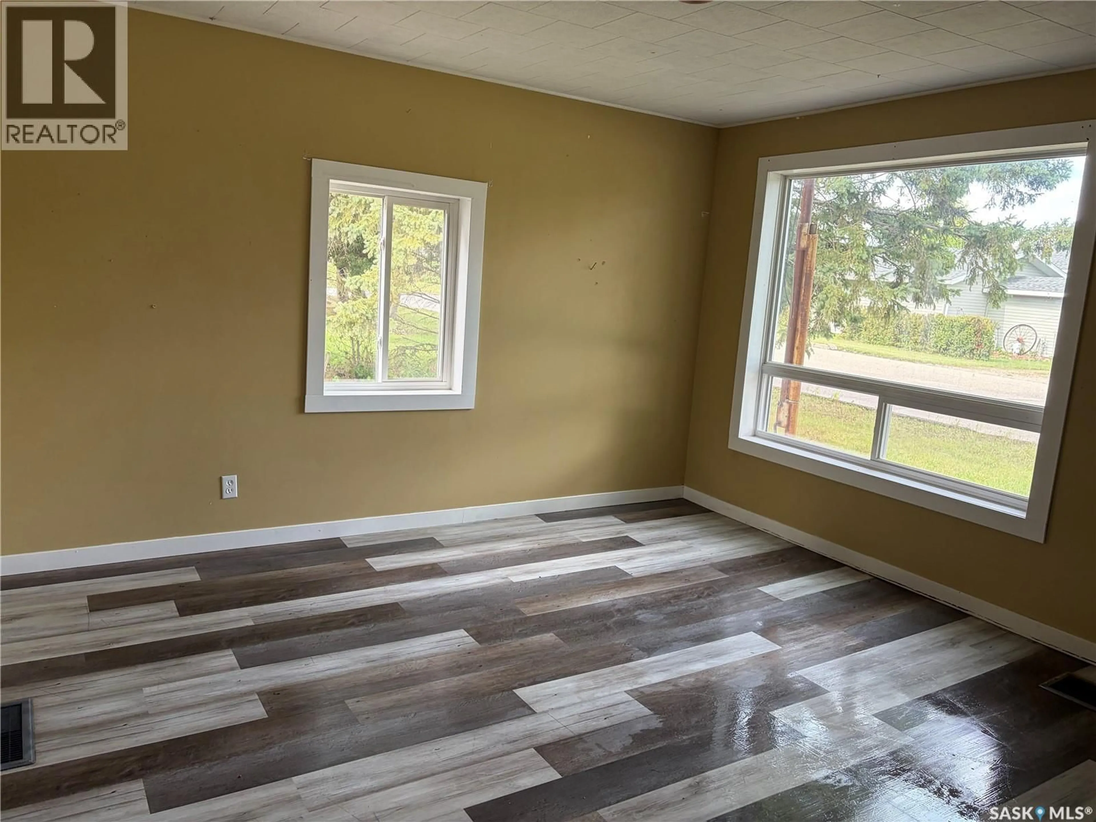 A pic of a room for 113 3RD AVENUE, Ituna Saskatchewan S0A1N0