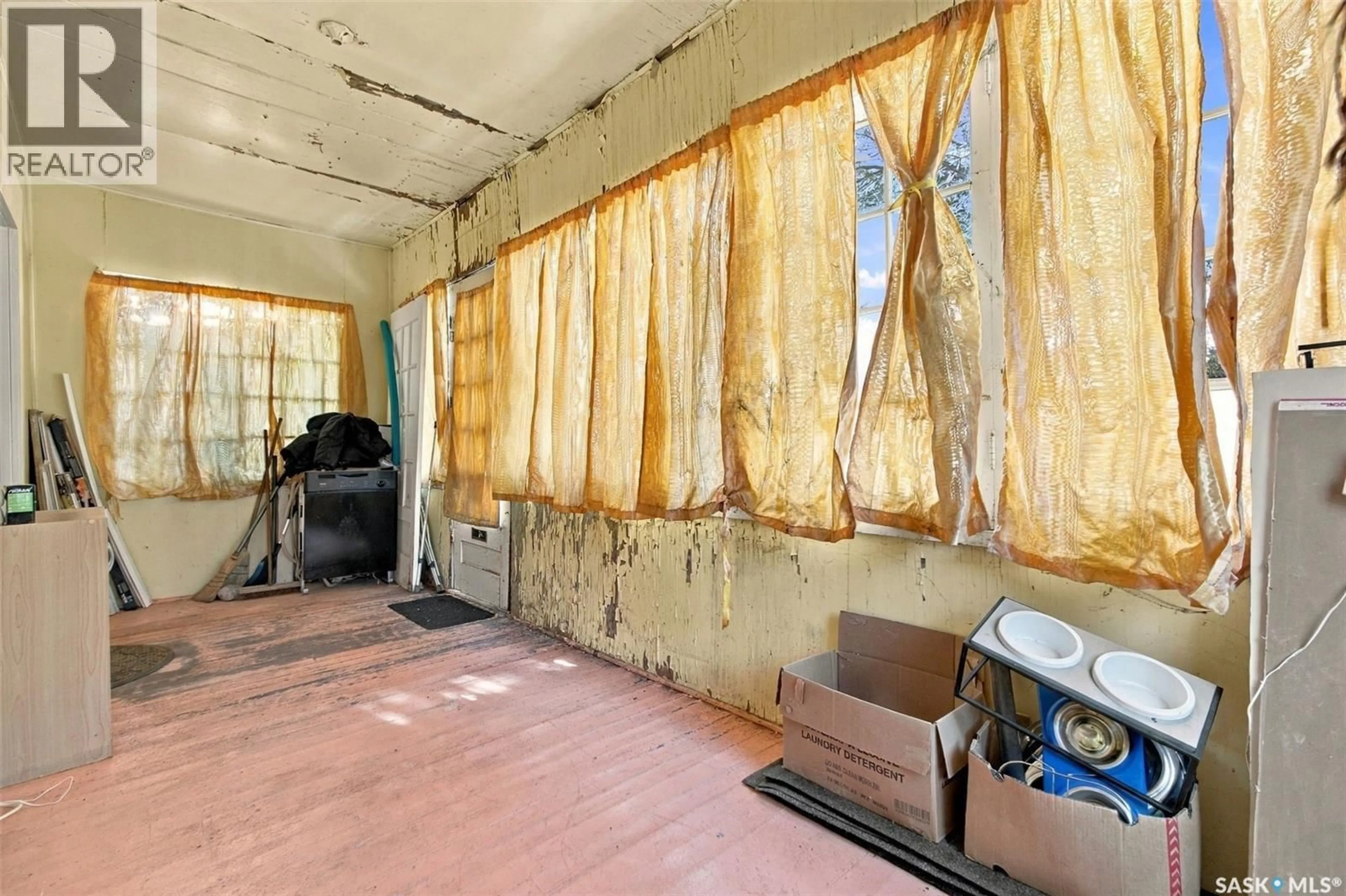 A pic of a room for 1371 PRINCESS STREET, Regina Saskatchewan S4T3Y9