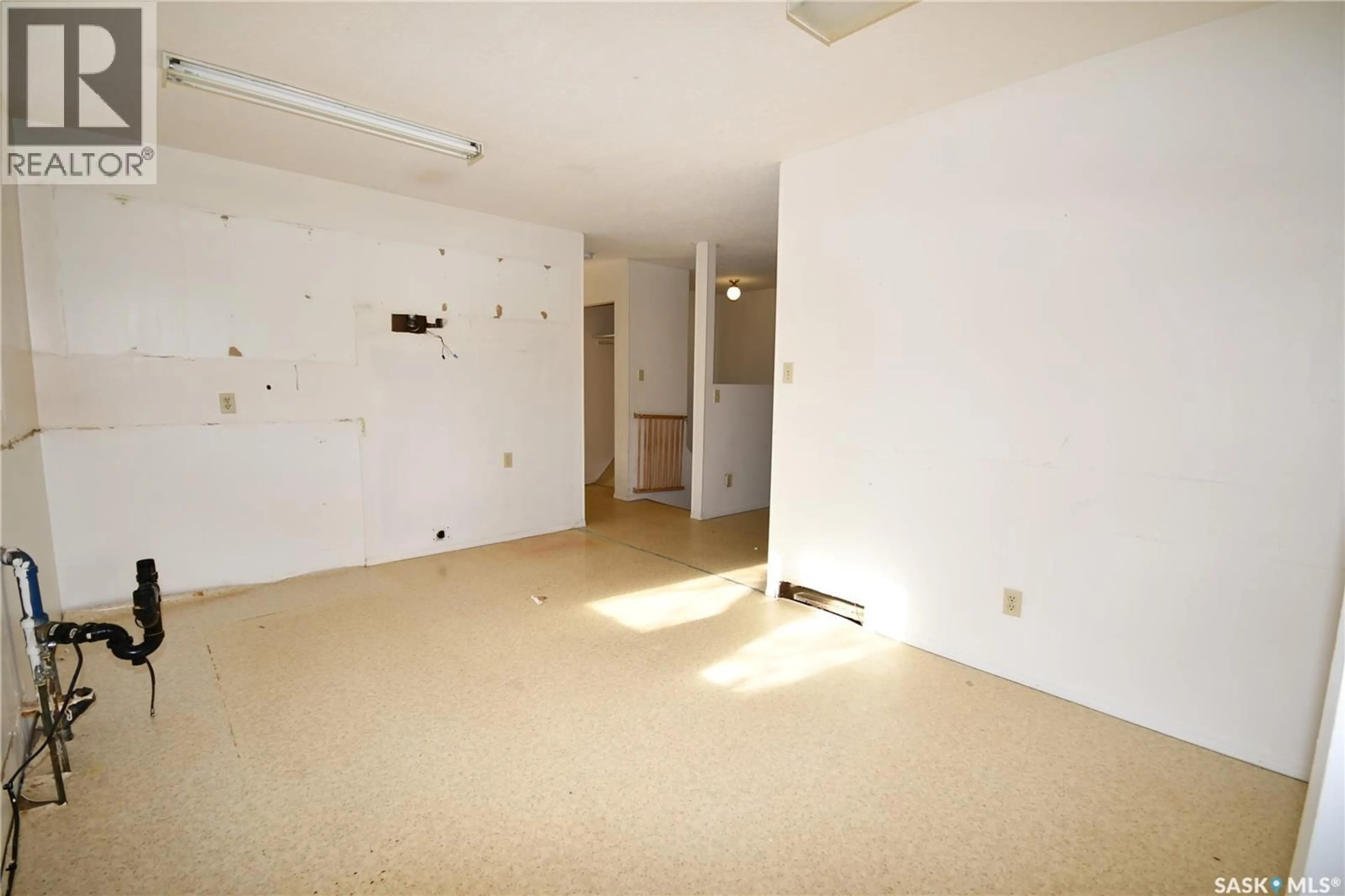 A pic of a room for 811 MAIN STREET, Big River Saskatchewan S0J0E0
