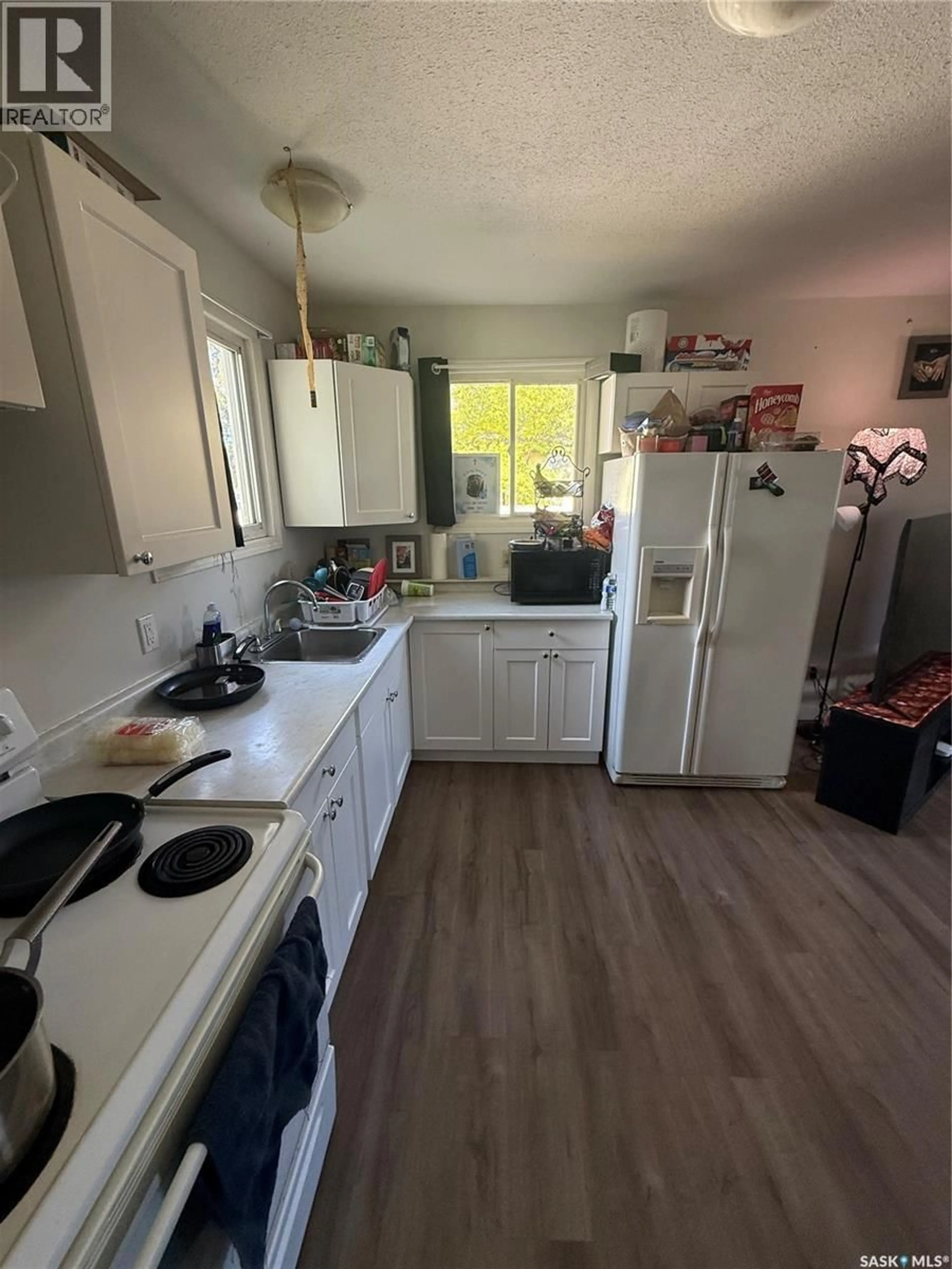 Standard kitchen, unknown for 871 110TH STREET, North Battleford Saskatchewan S9A2G9