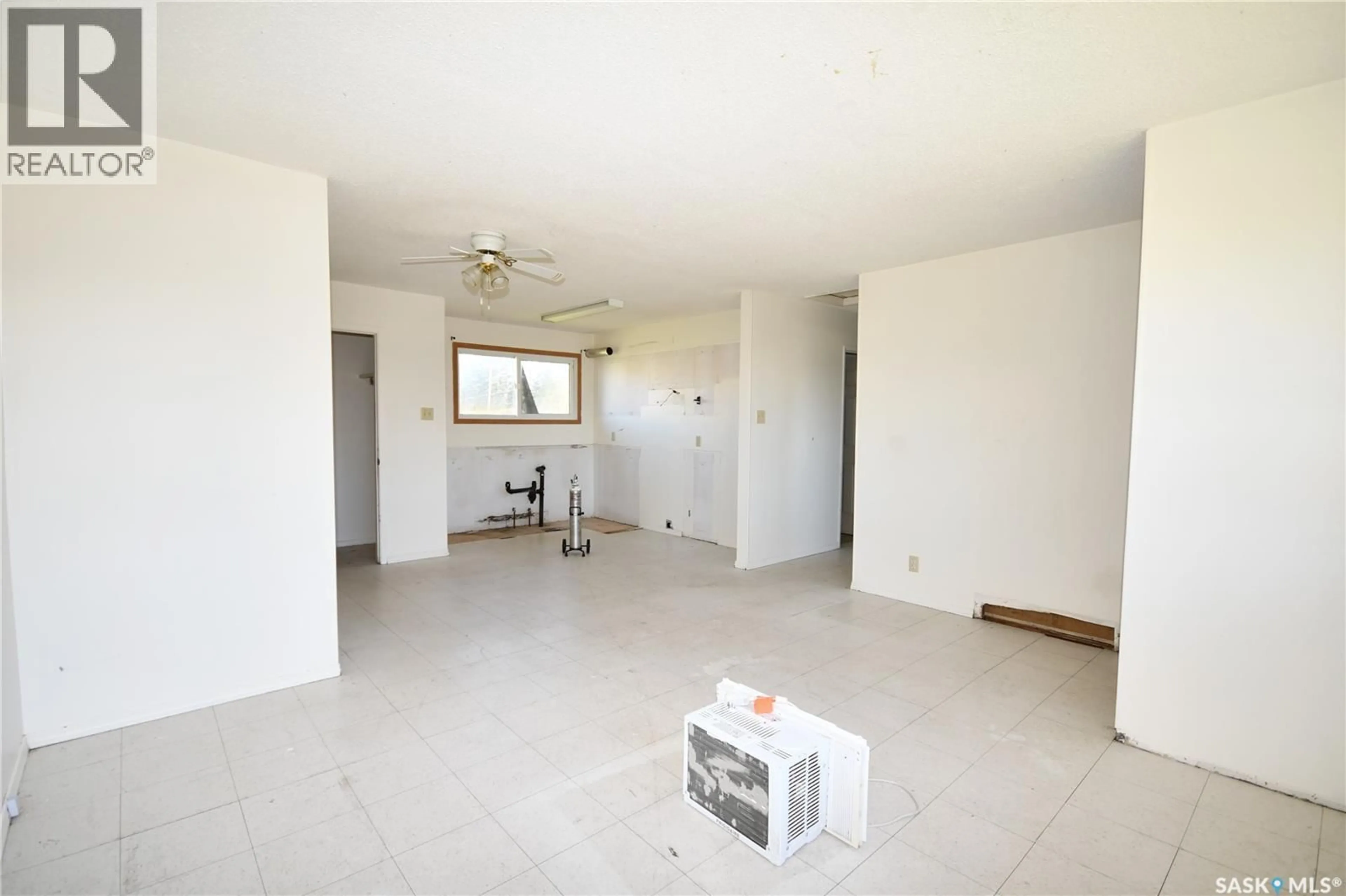 A pic of a room for 205 6TH AVENUE, Big River Saskatchewan S0J0E0