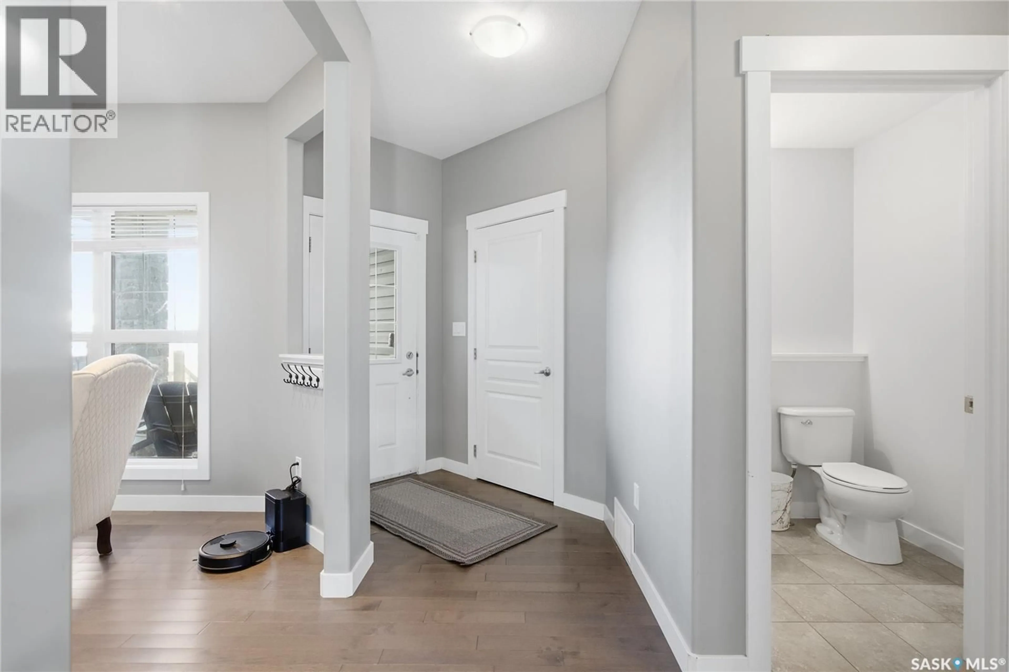 Indoor entryway for 338 PICHLER CRESCENT, Saskatoon Saskatchewan S7V0G4