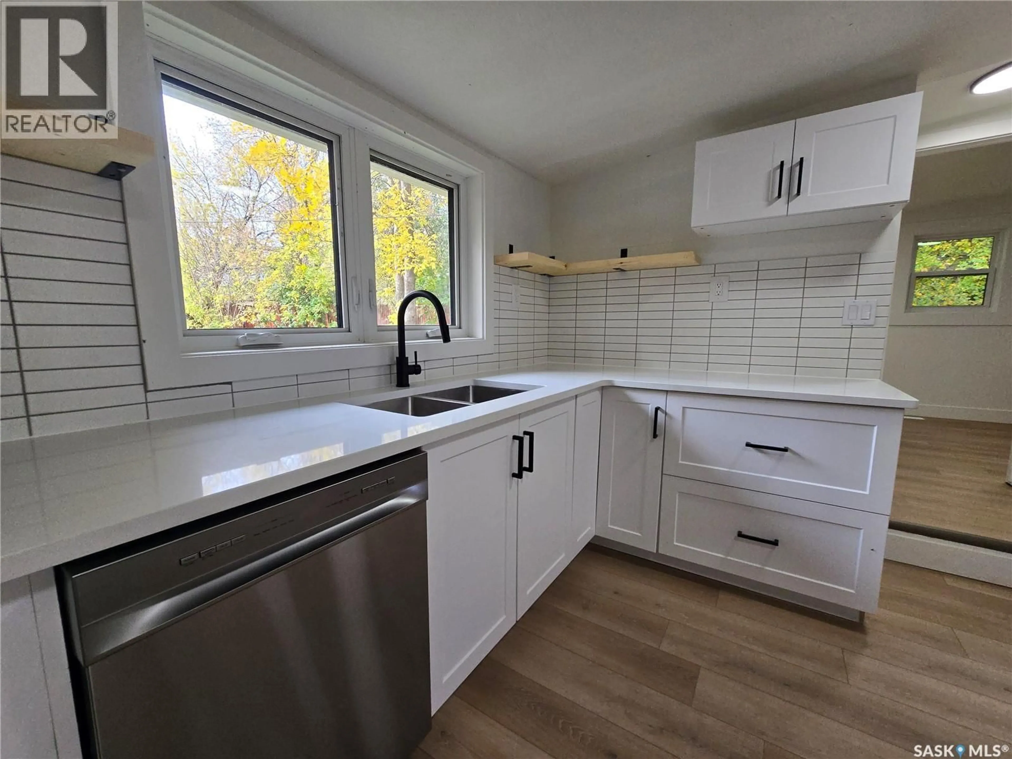 Open concept kitchen, unknown for 330 3RD AVENUE, Weyburn Saskatchewan S4H1X4