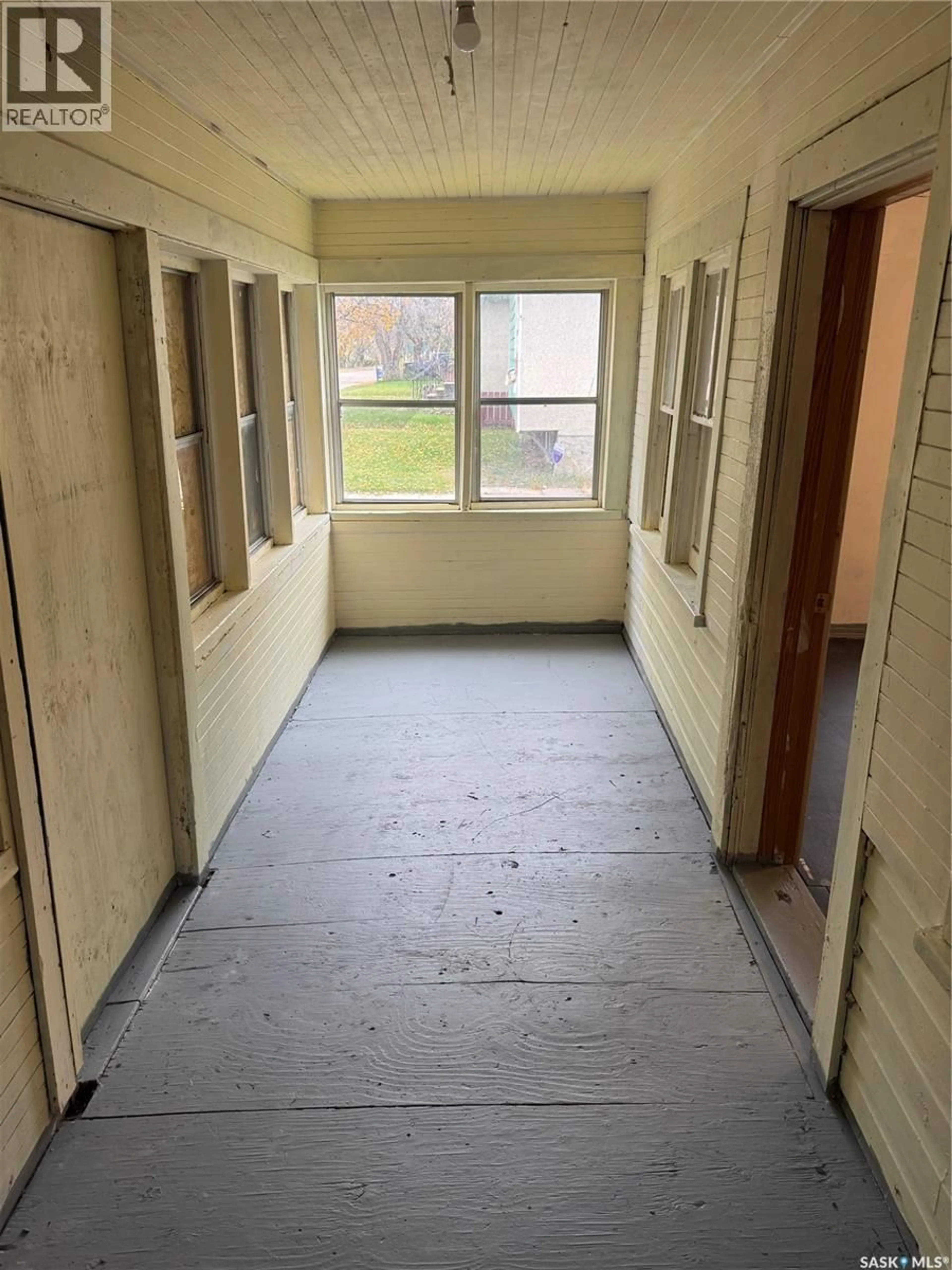 A pic of a room for 751 17TH STREET, Prince Albert Saskatchewan S6V3Y2