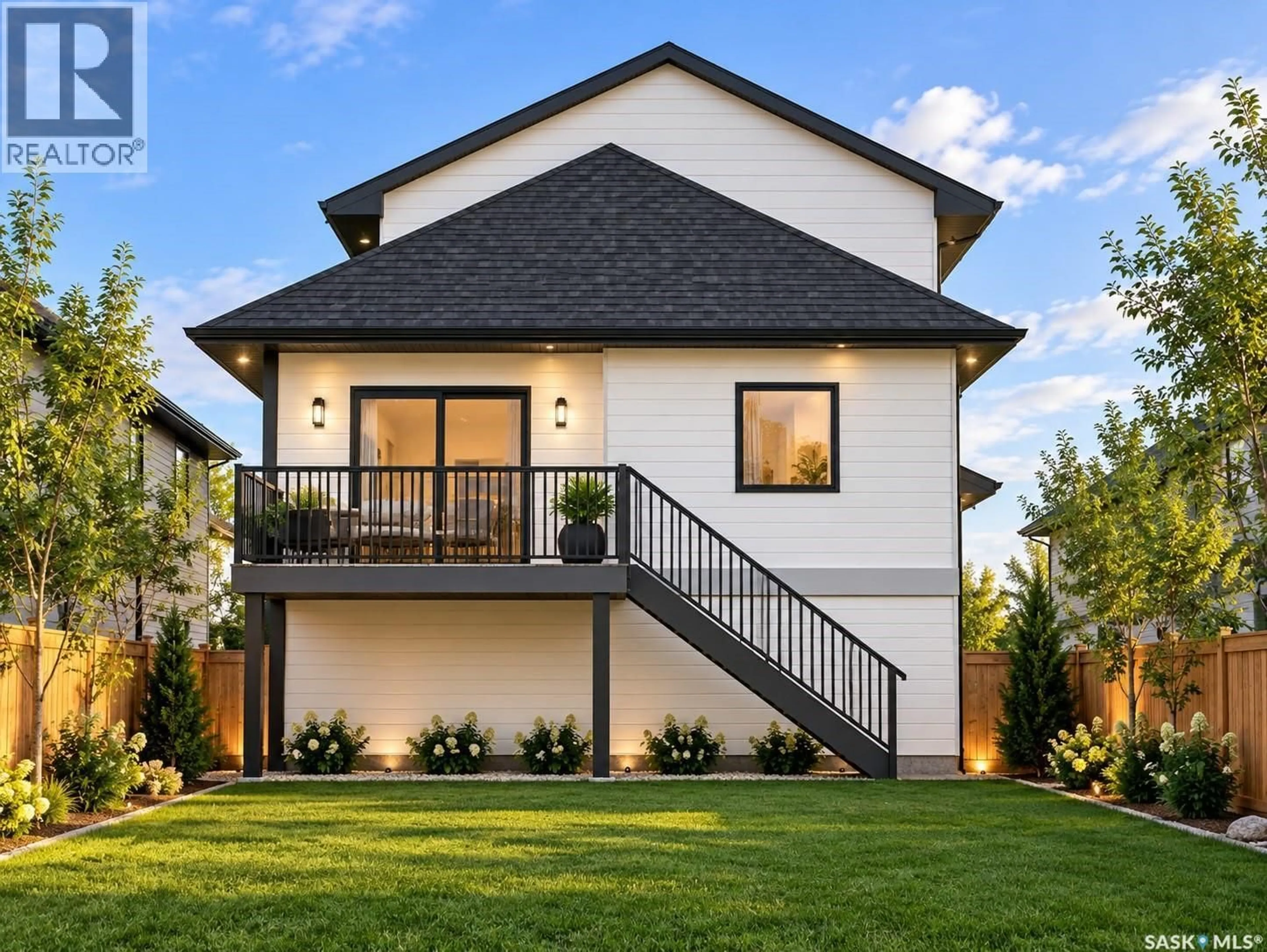 Home with vinyl exterior material, unknown for 534 YUEL CRESCENT, Saskatoon Saskatchewan S7W1N7