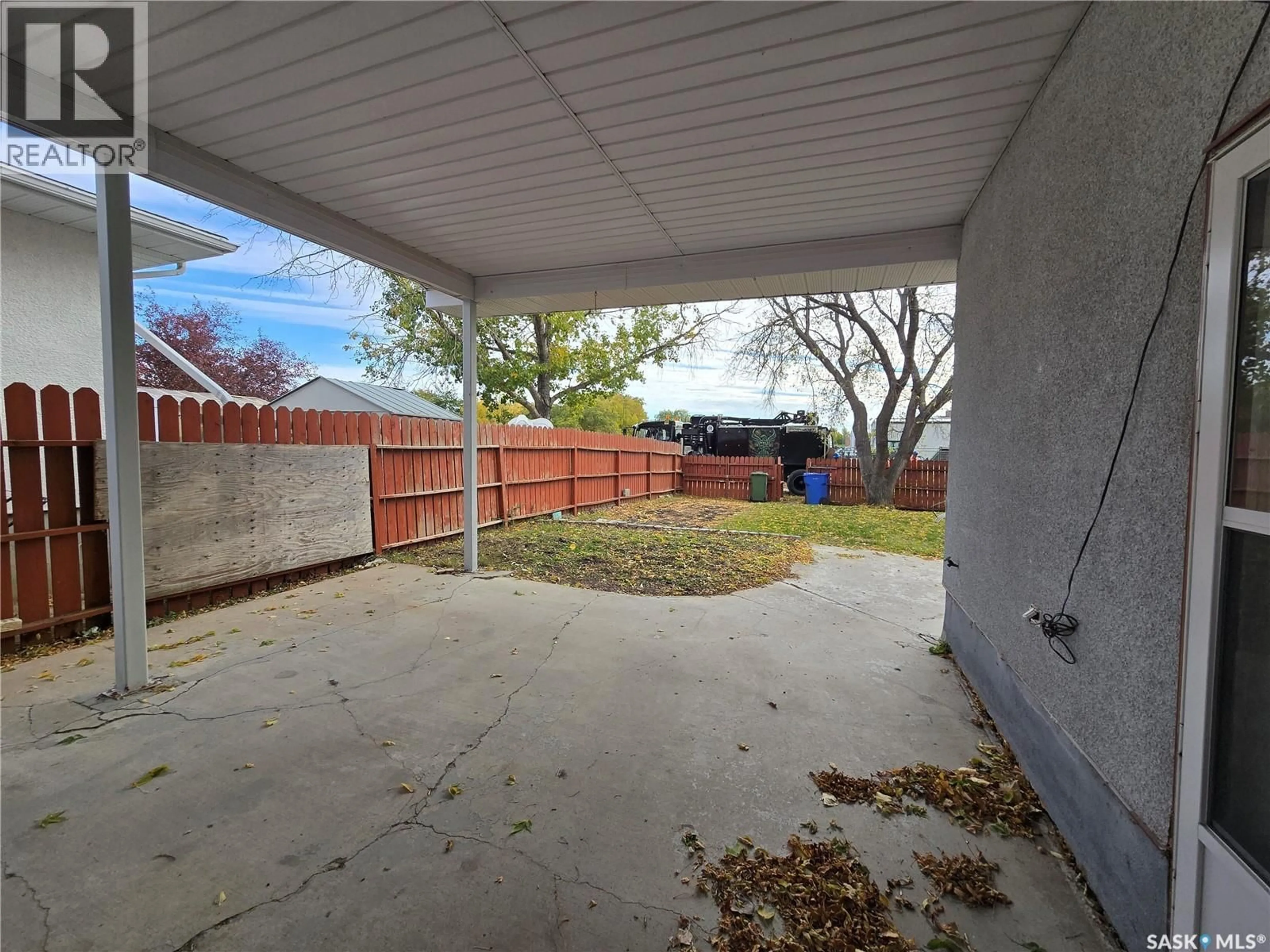 Patio, street for 51 SIBBALD CRESCENT, Regina Saskatchewan S4T7L6