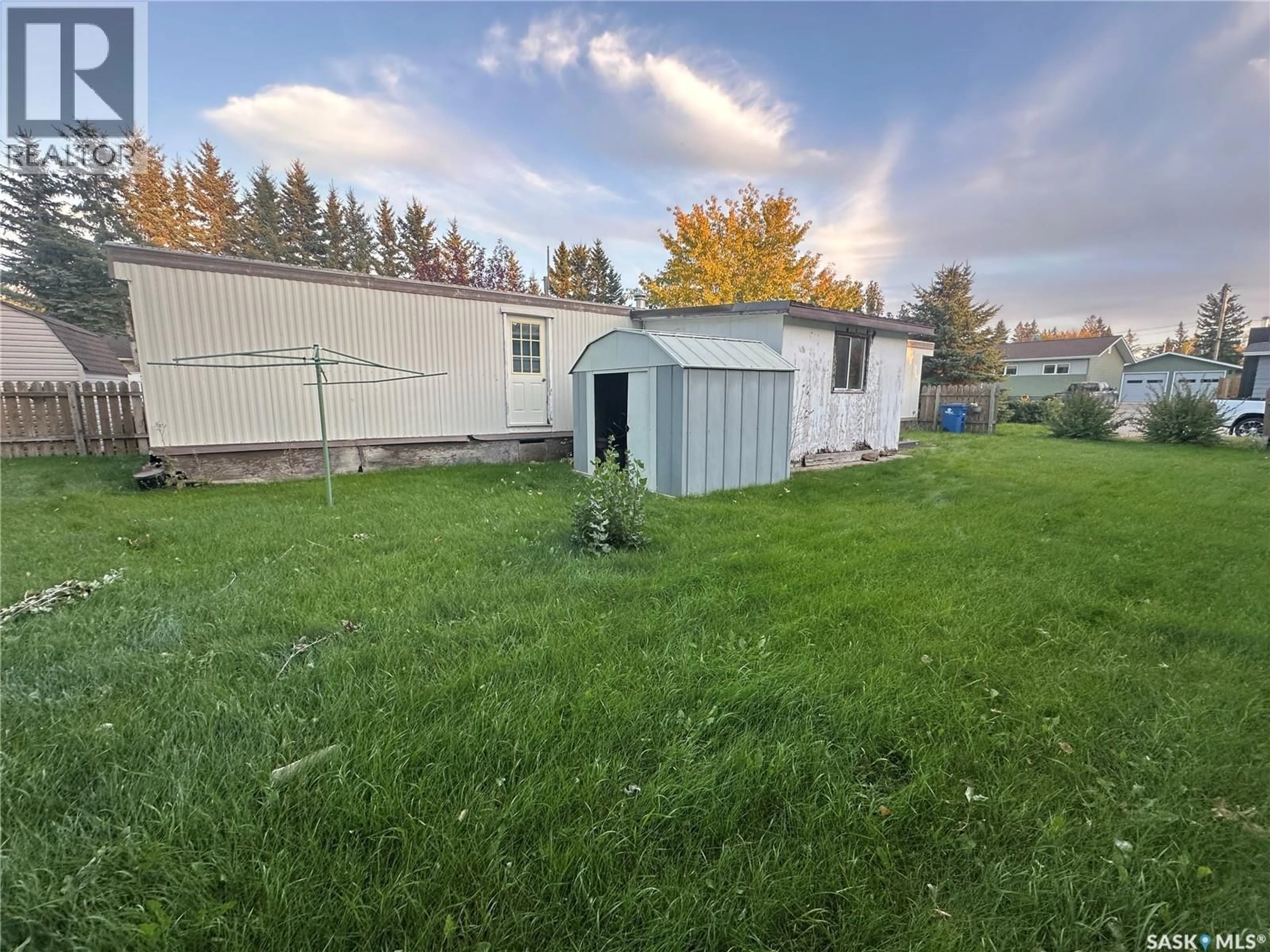 Shed for E - 624 LITTLE QUILL AVENUE, Wynyard Saskatchewan S0A4T0