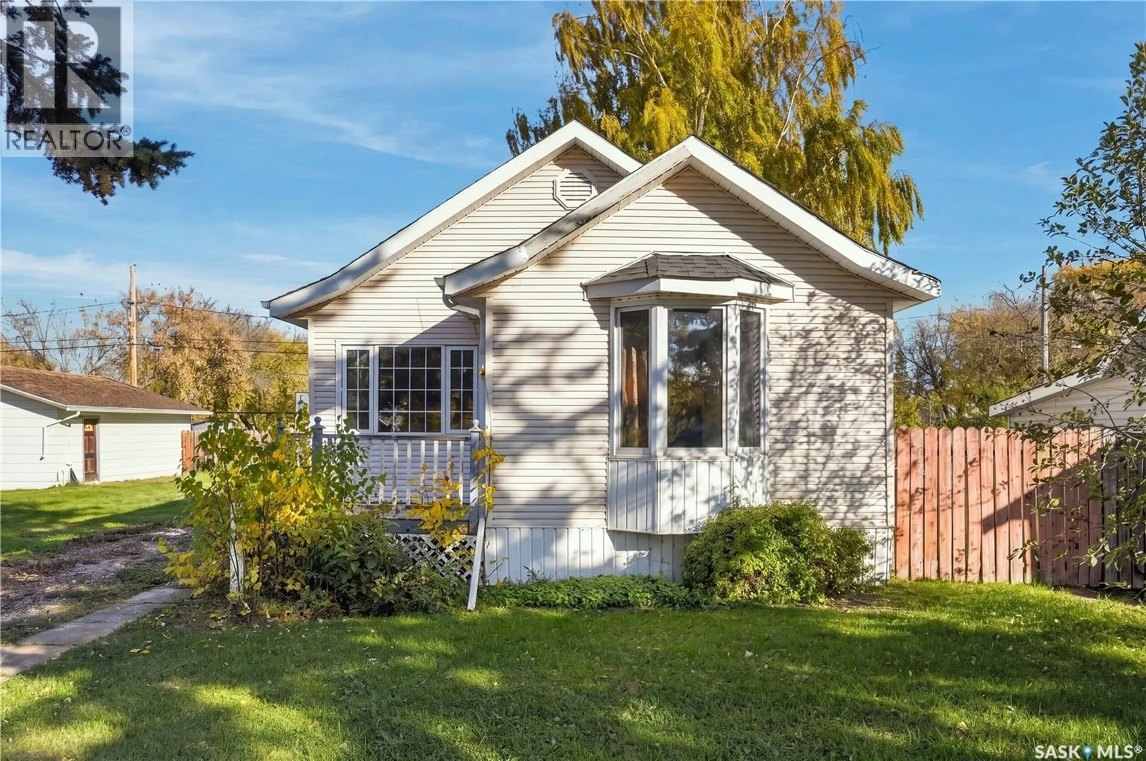 Home with vinyl exterior material, street for 475 ANDREW STREET, Asquith Saskatchewan S0K0J0