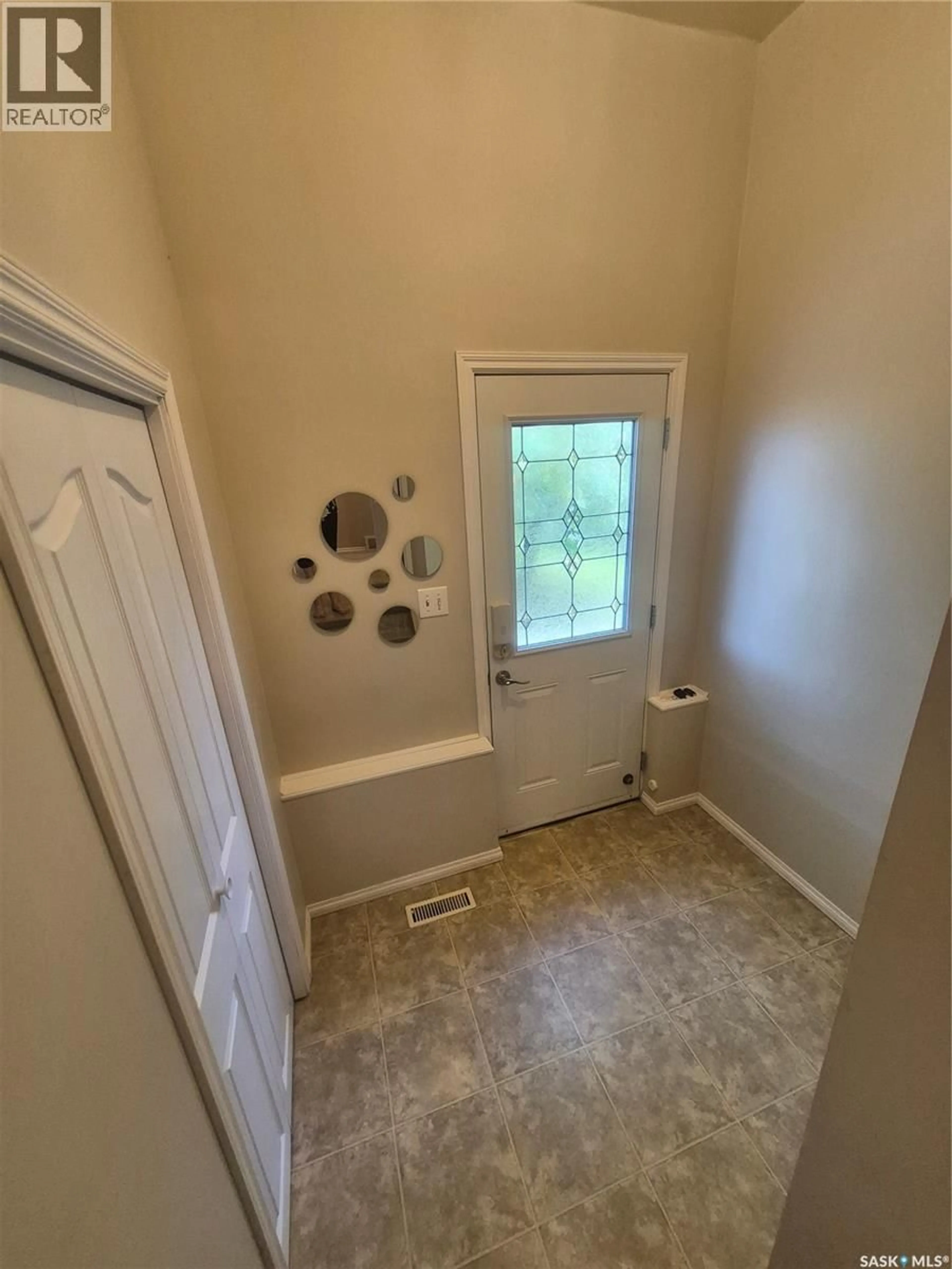 A pic of a room for 209 BALDWIN STREET, Ogema Saskatchewan S0C1Y0