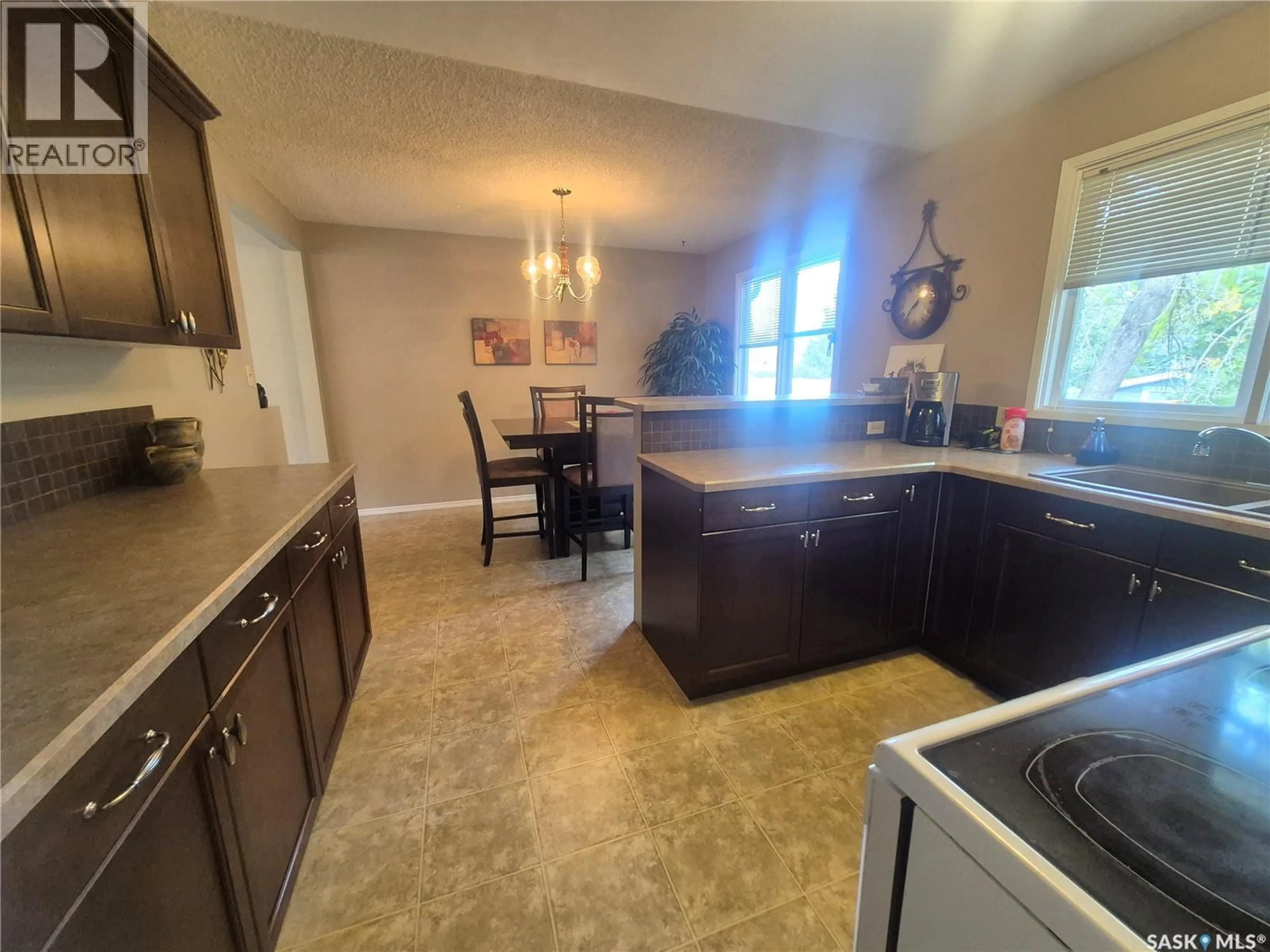 Open concept kitchen, unknown for 209 BALDWIN STREET, Ogema Saskatchewan S0C1Y0