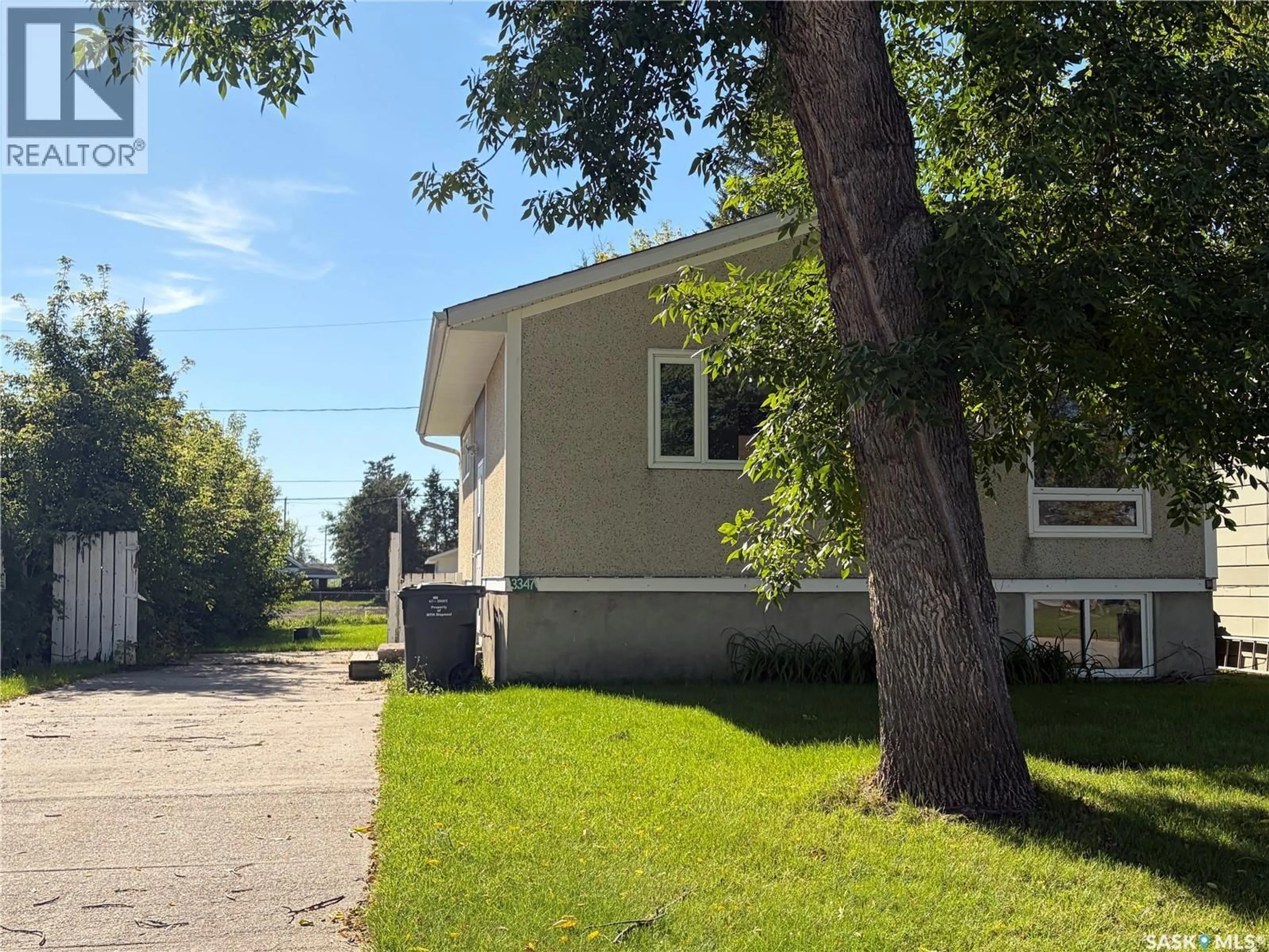 Home with vinyl exterior material, street for 3347 3RD AVENUE, Carrot River Saskatchewan S0E0L0