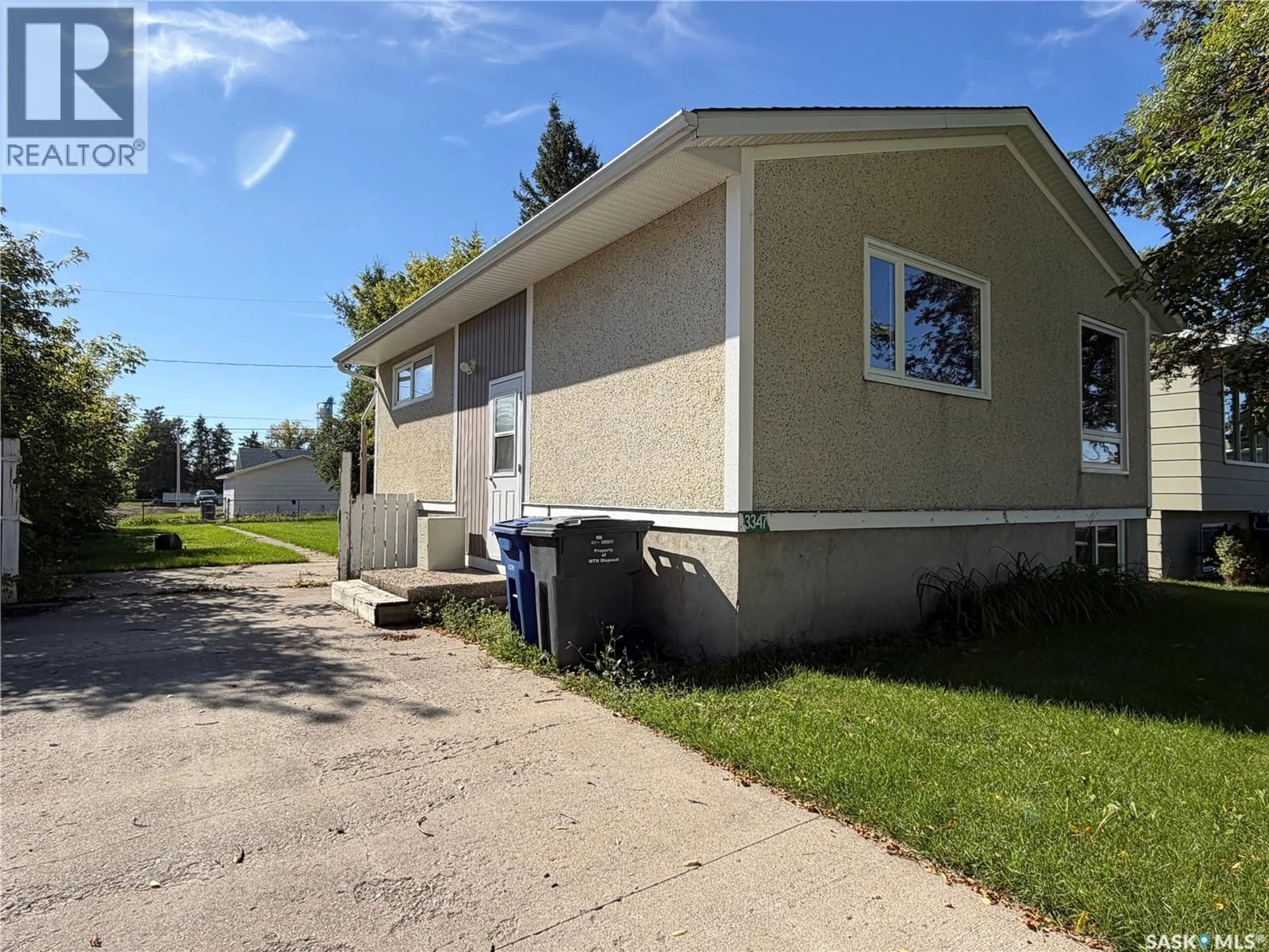 Home with vinyl exterior material, street for 3347 3RD AVENUE, Carrot River Saskatchewan S0E0L0