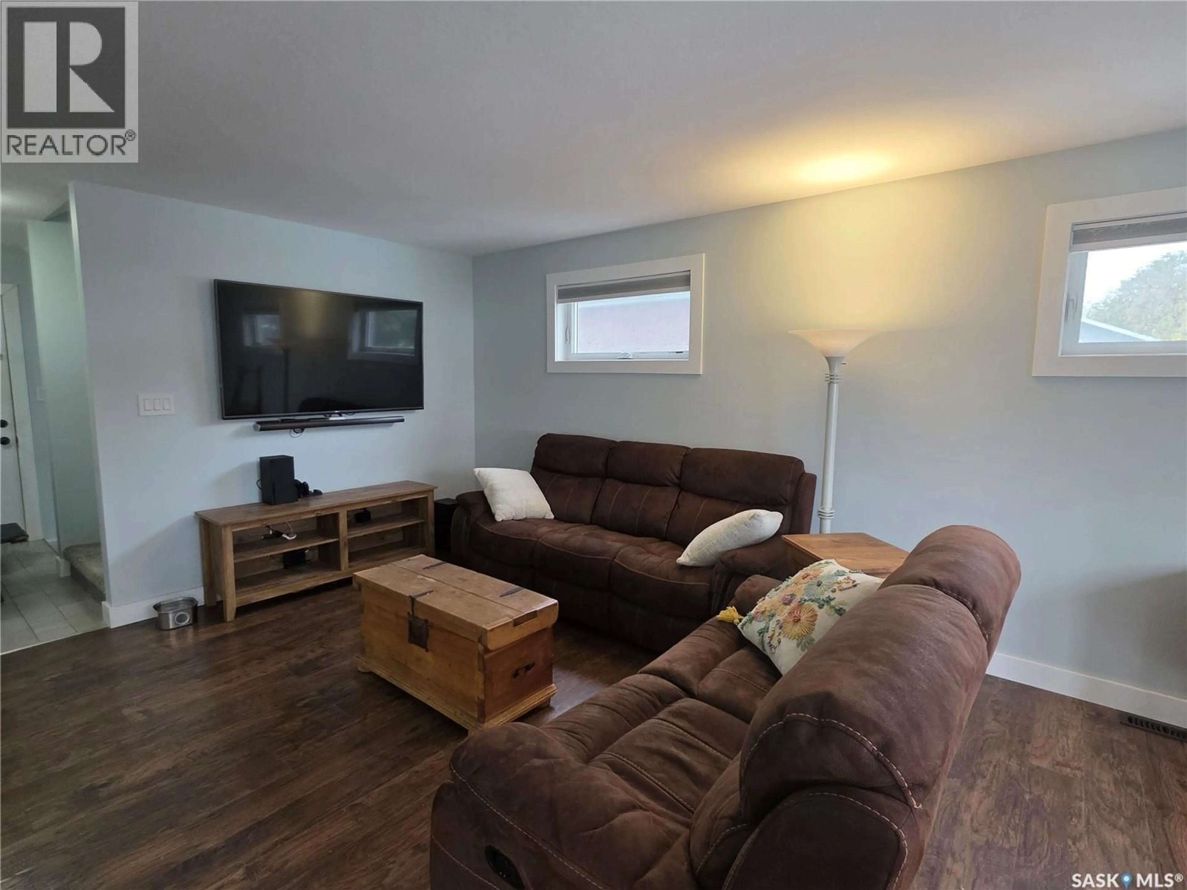 Unknown for 902 CONNAUGHT STREET, Regina Saskatchewan S4T0W9