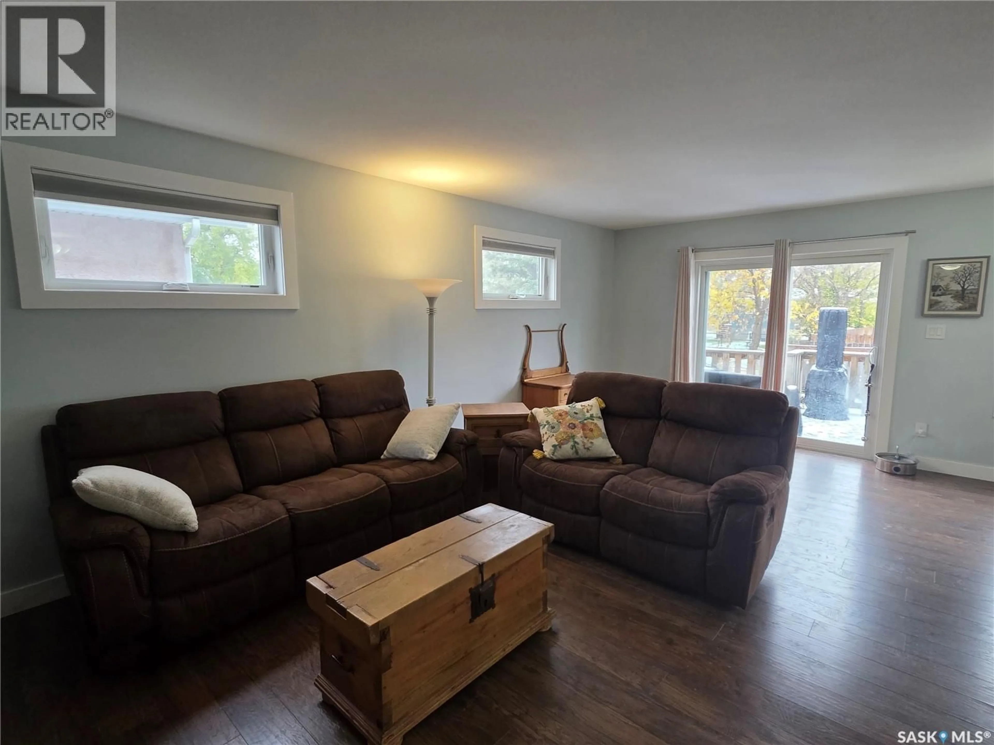 Unknown for 902 CONNAUGHT STREET, Regina Saskatchewan S4T0W9