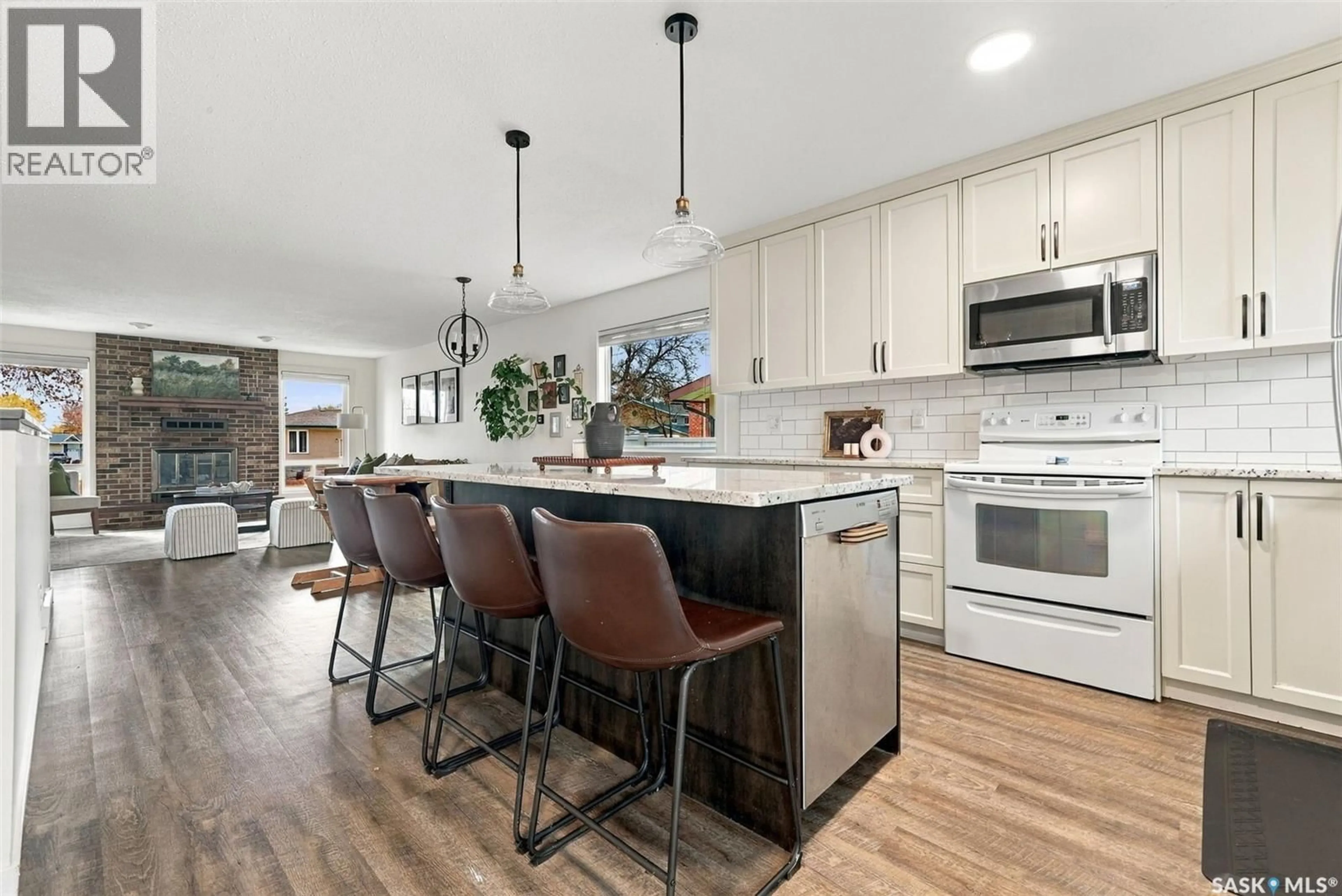 Open concept kitchen, unknown for 231 WILLISTON DRIVE, Regina Saskatchewan S4X2H3
