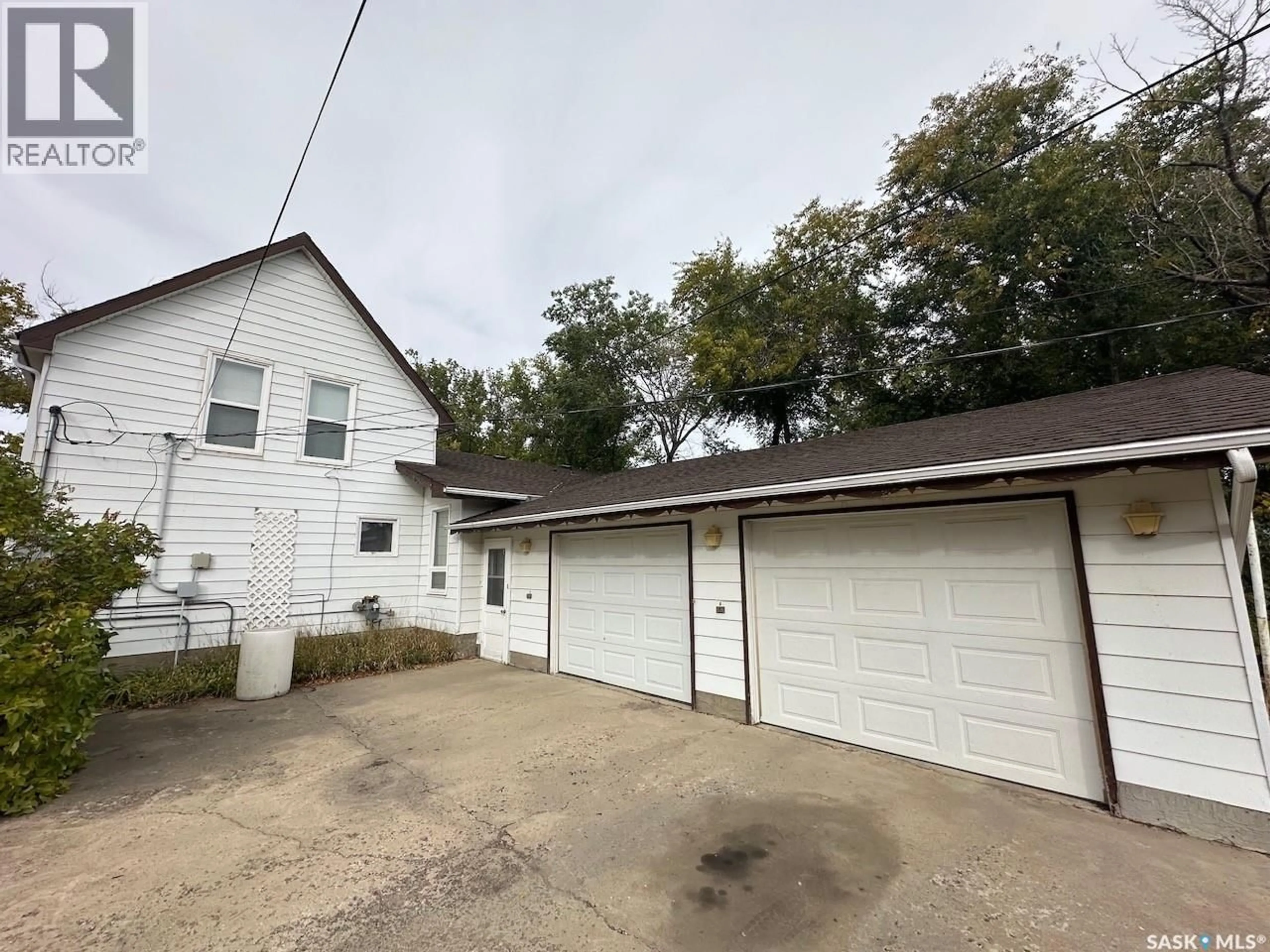 Unknown for 335 MAIN STREET, Moose Jaw Saskatchewan S6H4V8