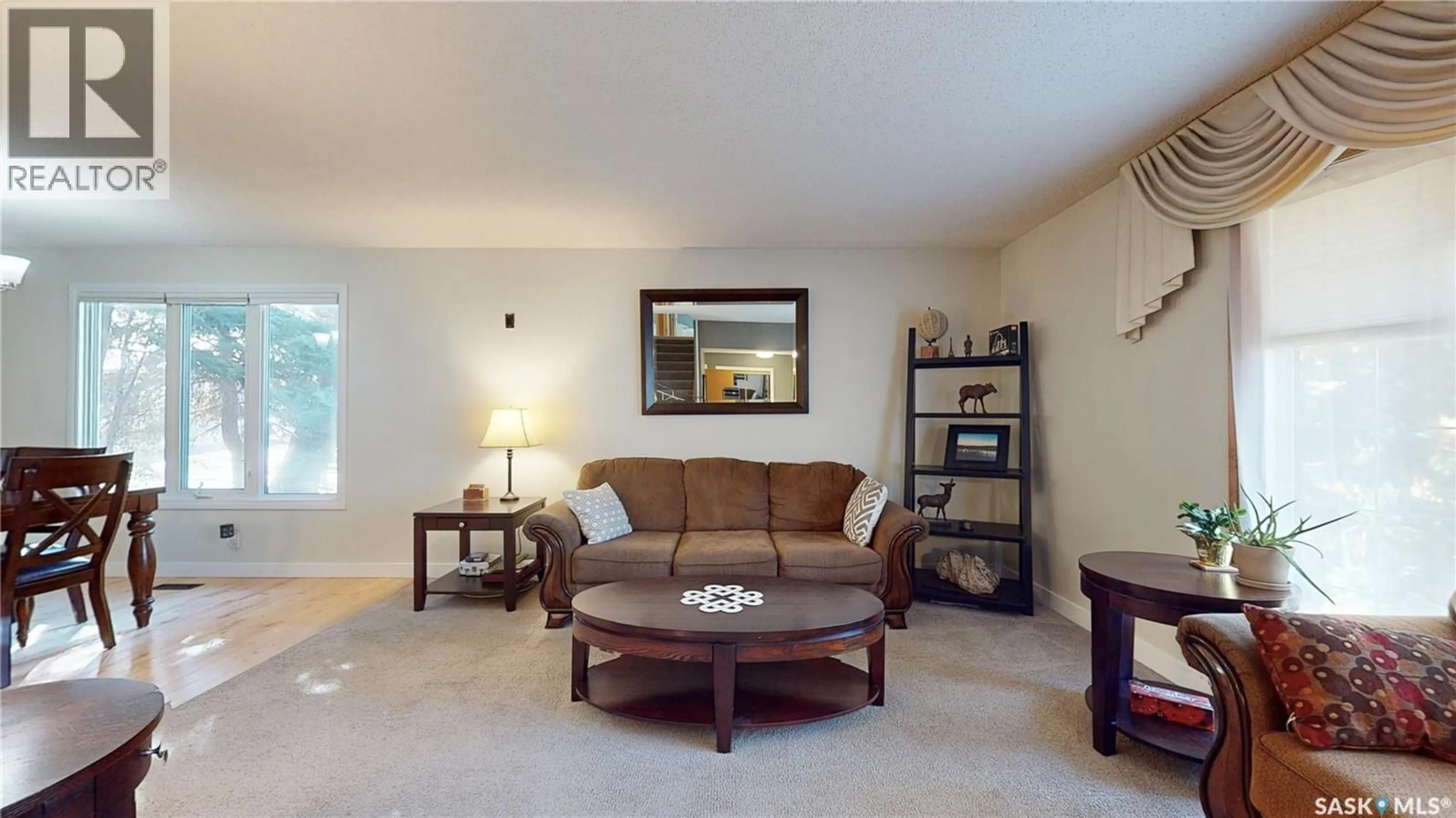 Living room with furniture, unknown for 353 LOCKWOOD ROAD, Regina Saskatchewan S4S6E5