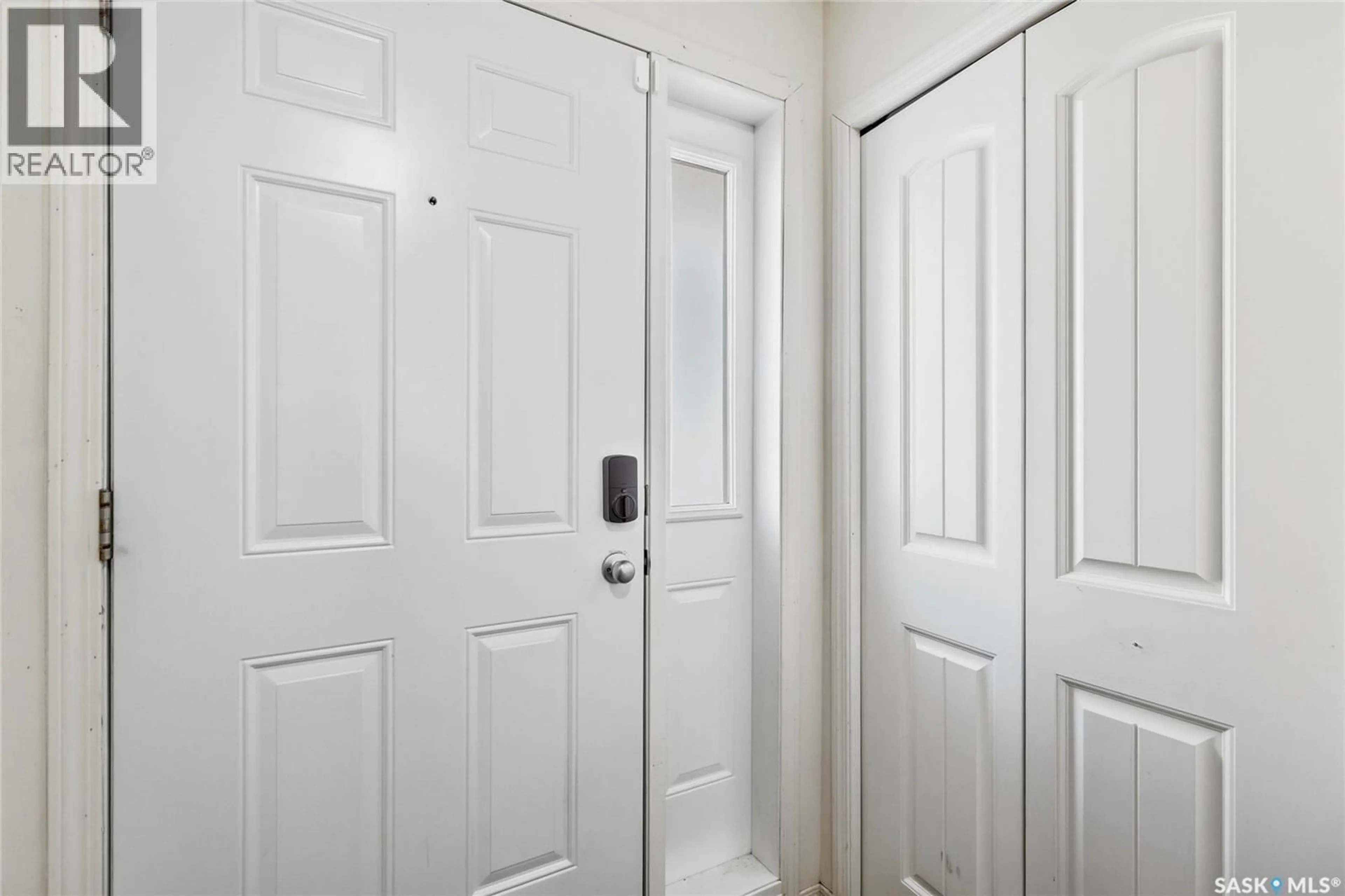 Unknown for 183 CHATEAU CRESCENT, Pilot Butte Saskatchewan S0G3Z0