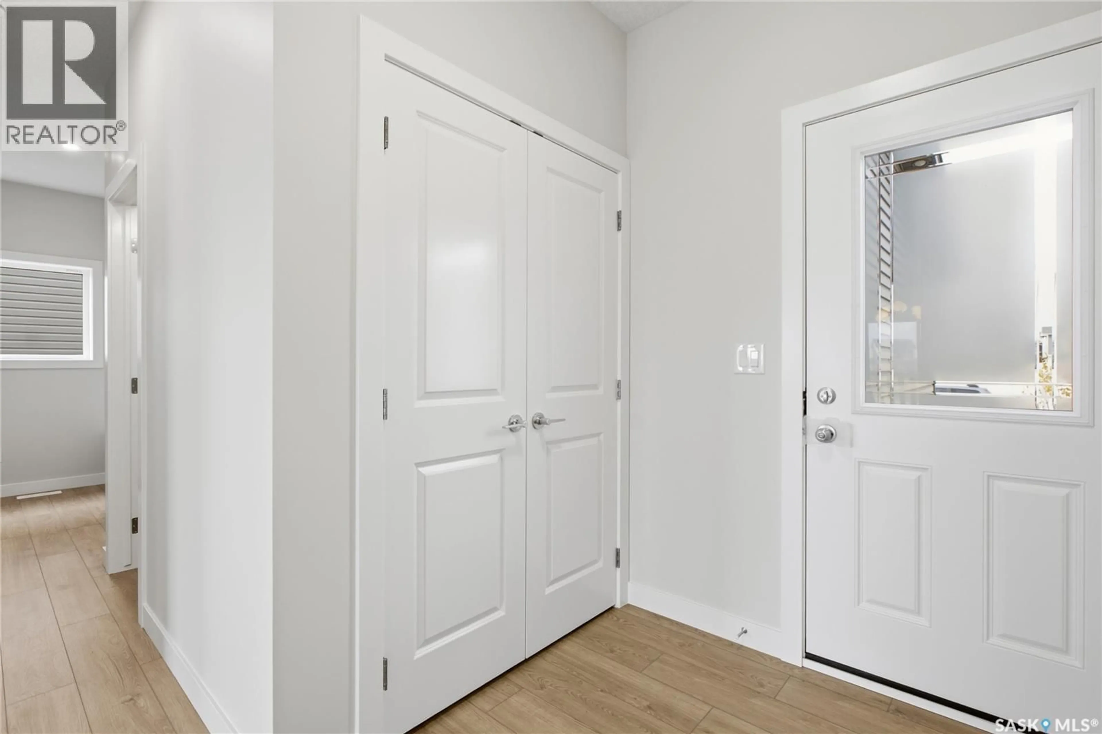 Unknown for 211 COCKCROFT STREET, Saskatoon Saskatchewan S7V1Z1