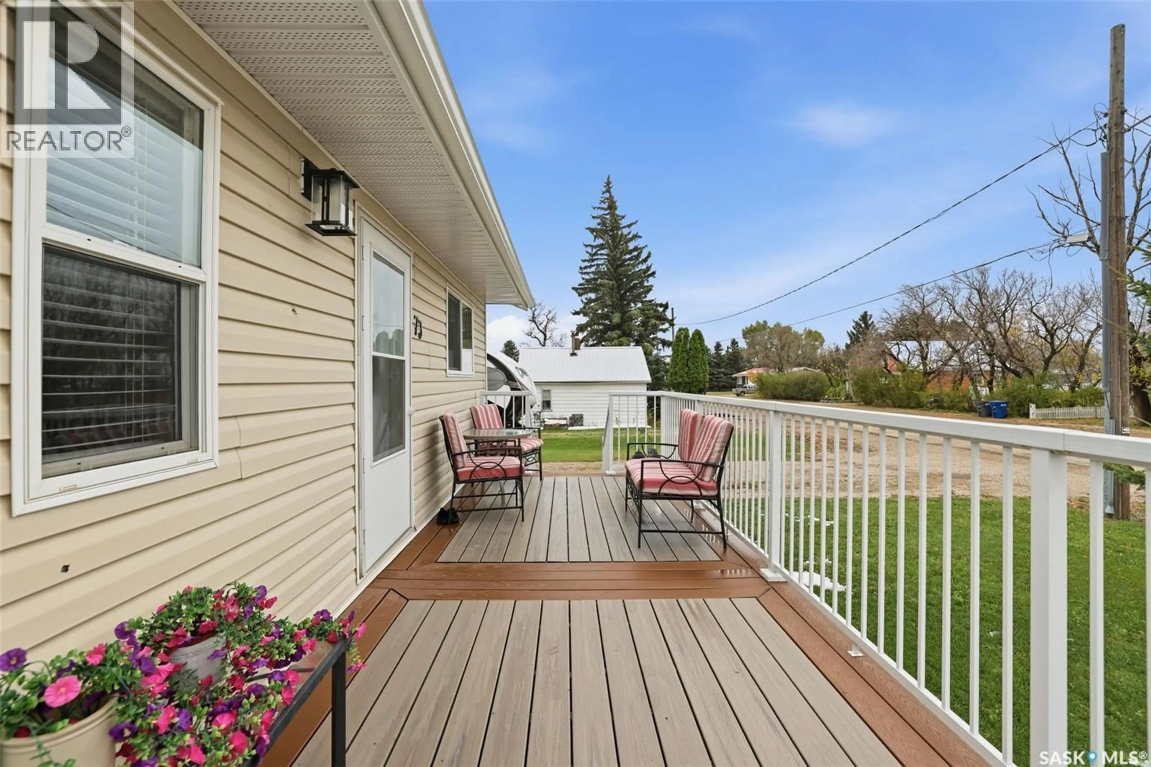 Patio, unknown for 73 2ND AVENUE, Montmartre Saskatchewan S0G3M0