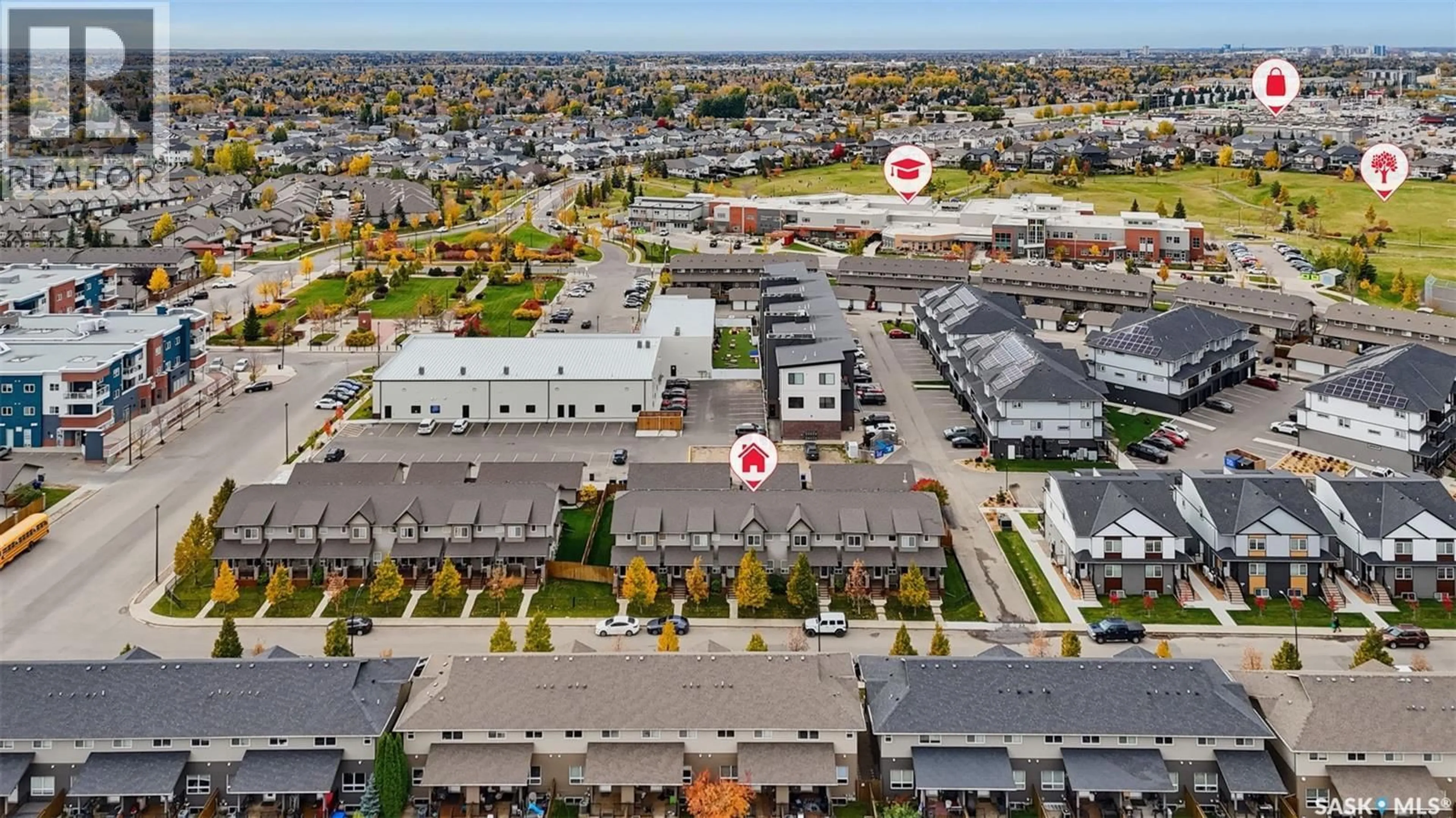 A pic from outside/outdoor area/front of a property/back of a property/a pic from drone, street for 335 WILLOWGROVE LANE, Saskatoon Saskatchewan S7K1N3