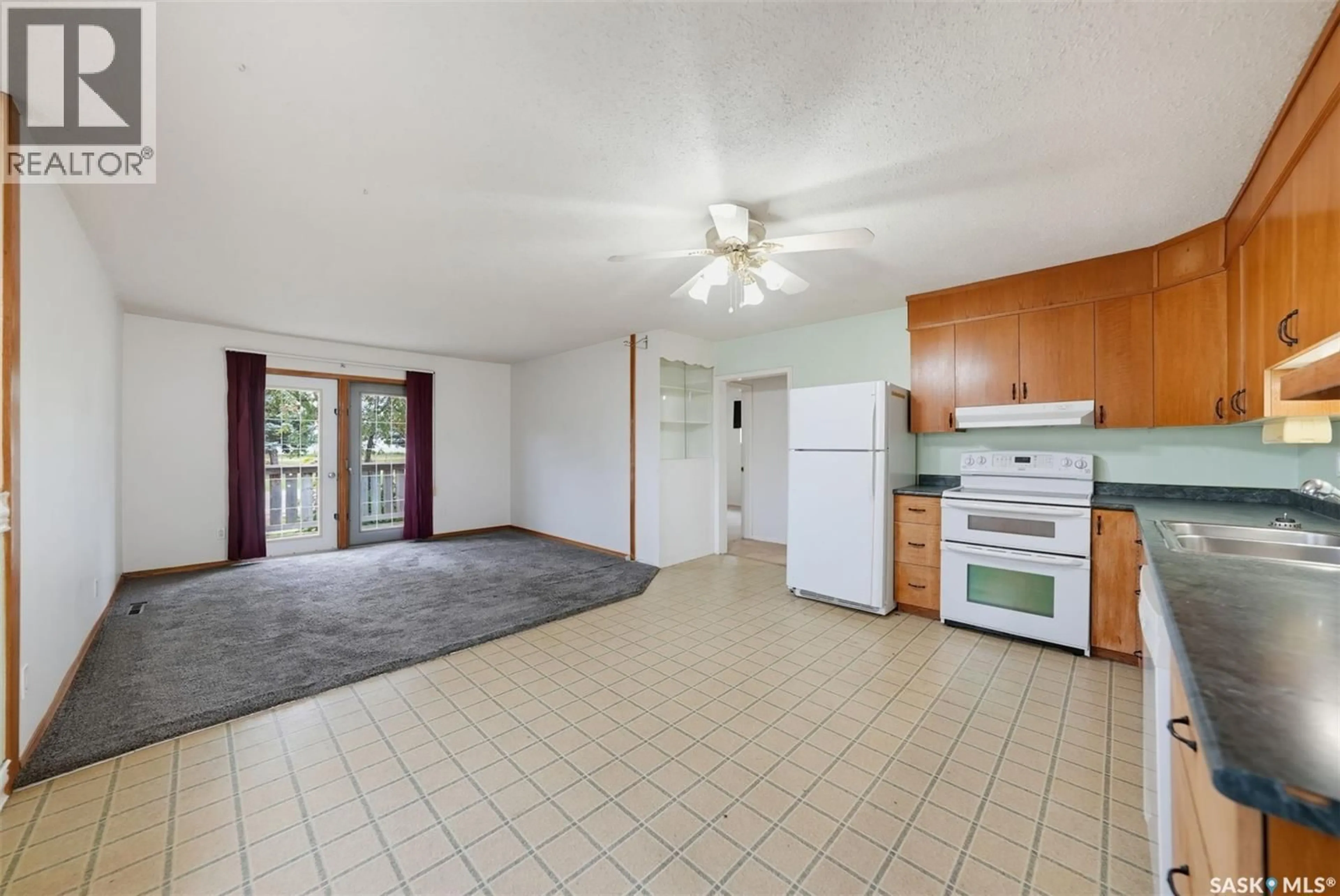 Standard kitchen, unknown for 213 STEVENS AVENUE, Birch Hills Saskatchewan S0J0G0