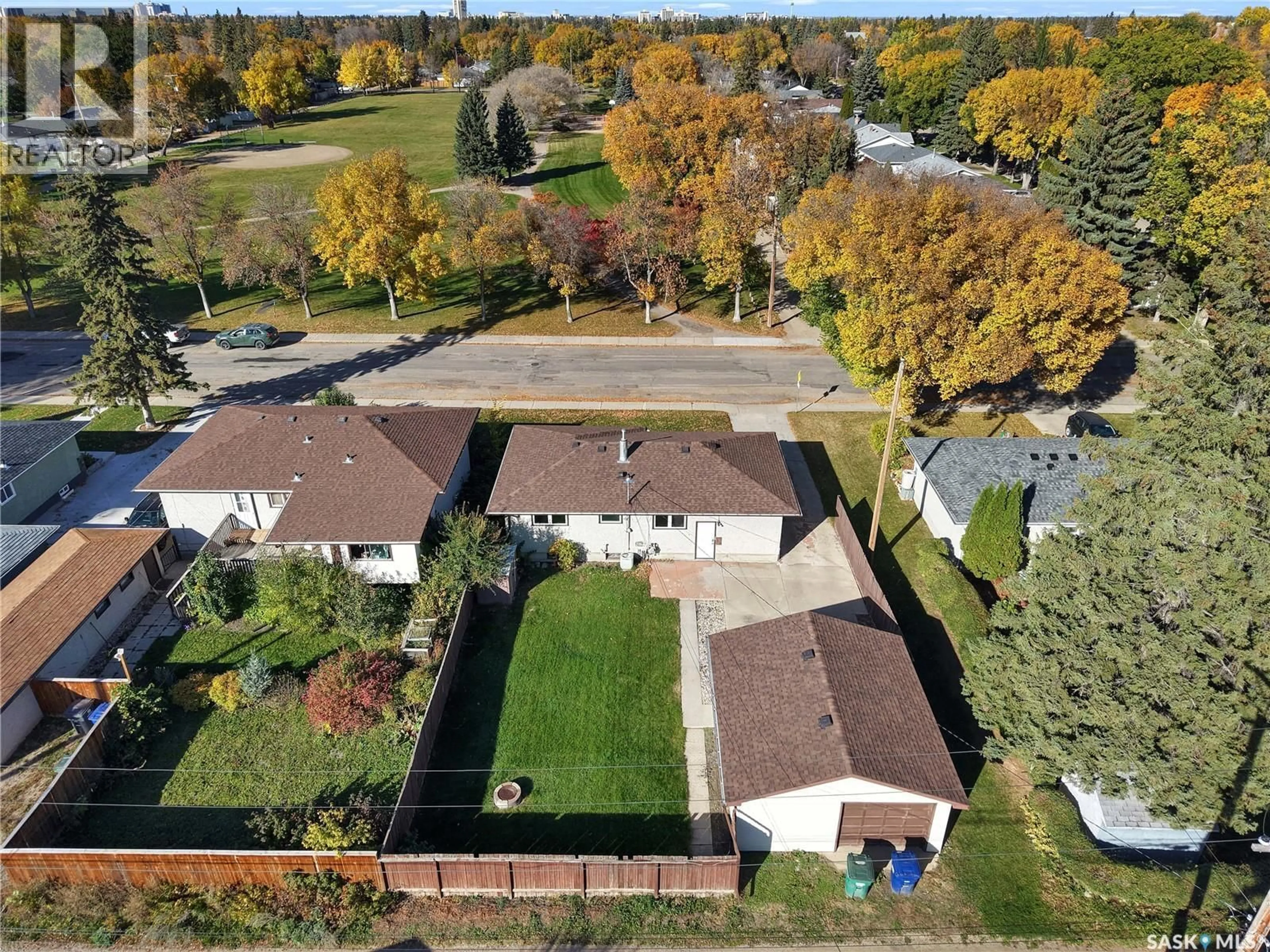 A pic from outside/outdoor area/front of a property/back of a property/a pic from drone, street for 1510 ISABELLA STREET, Saskatoon Saskatchewan S7J0B9