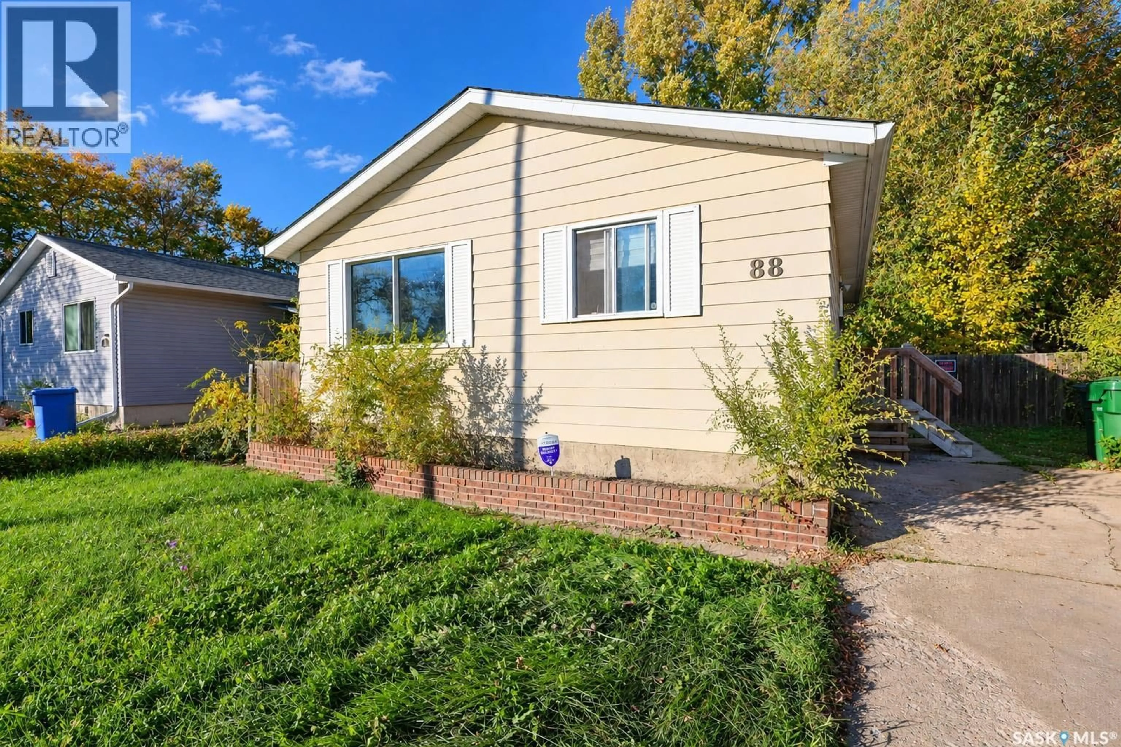 Home with vinyl exterior material, street for 88 BOWERMAN CRESCENT, Prince Albert Saskatchewan S6V6G4