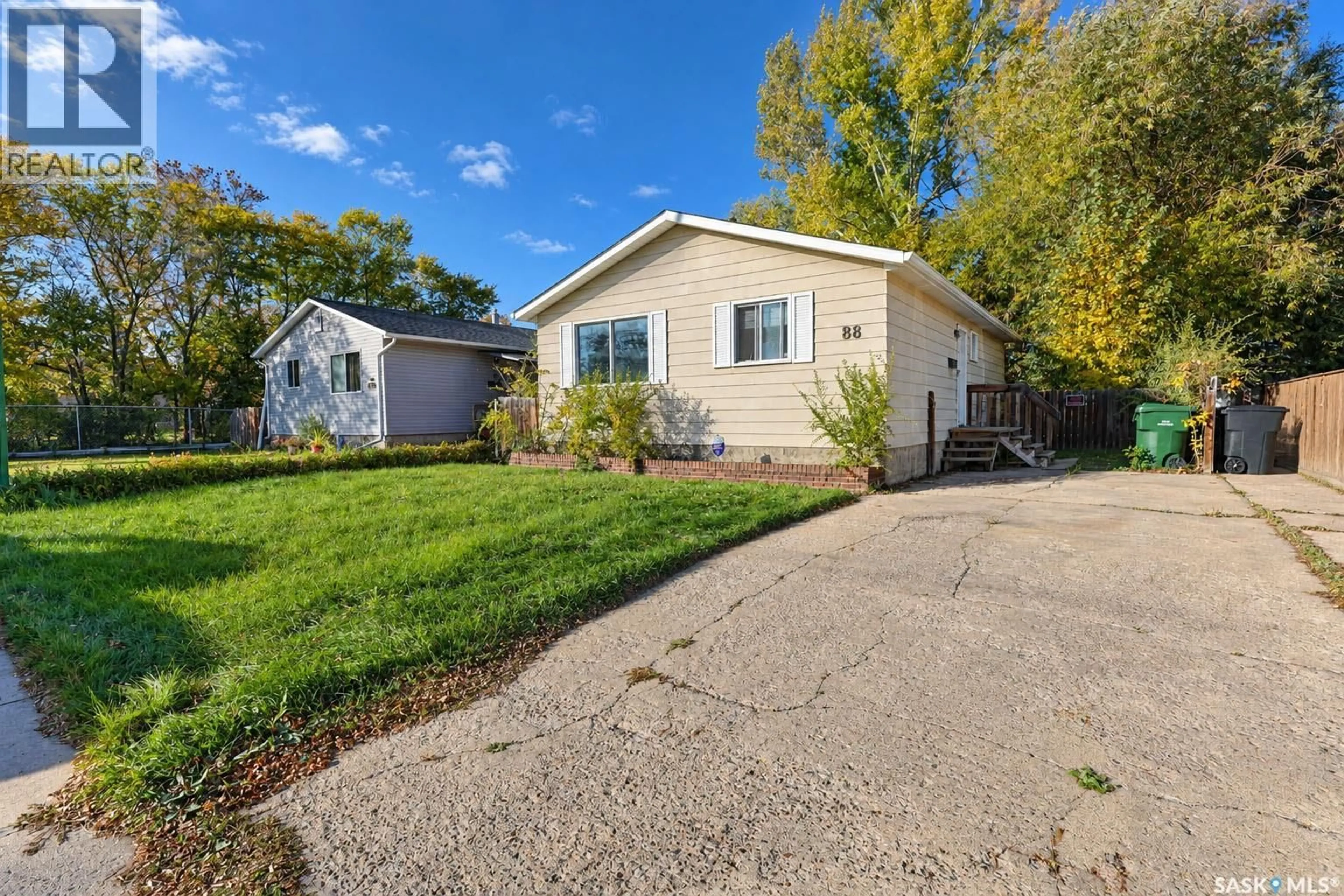 Home with vinyl exterior material, street for 88 BOWERMAN CRESCENT, Prince Albert Saskatchewan S6V6G4