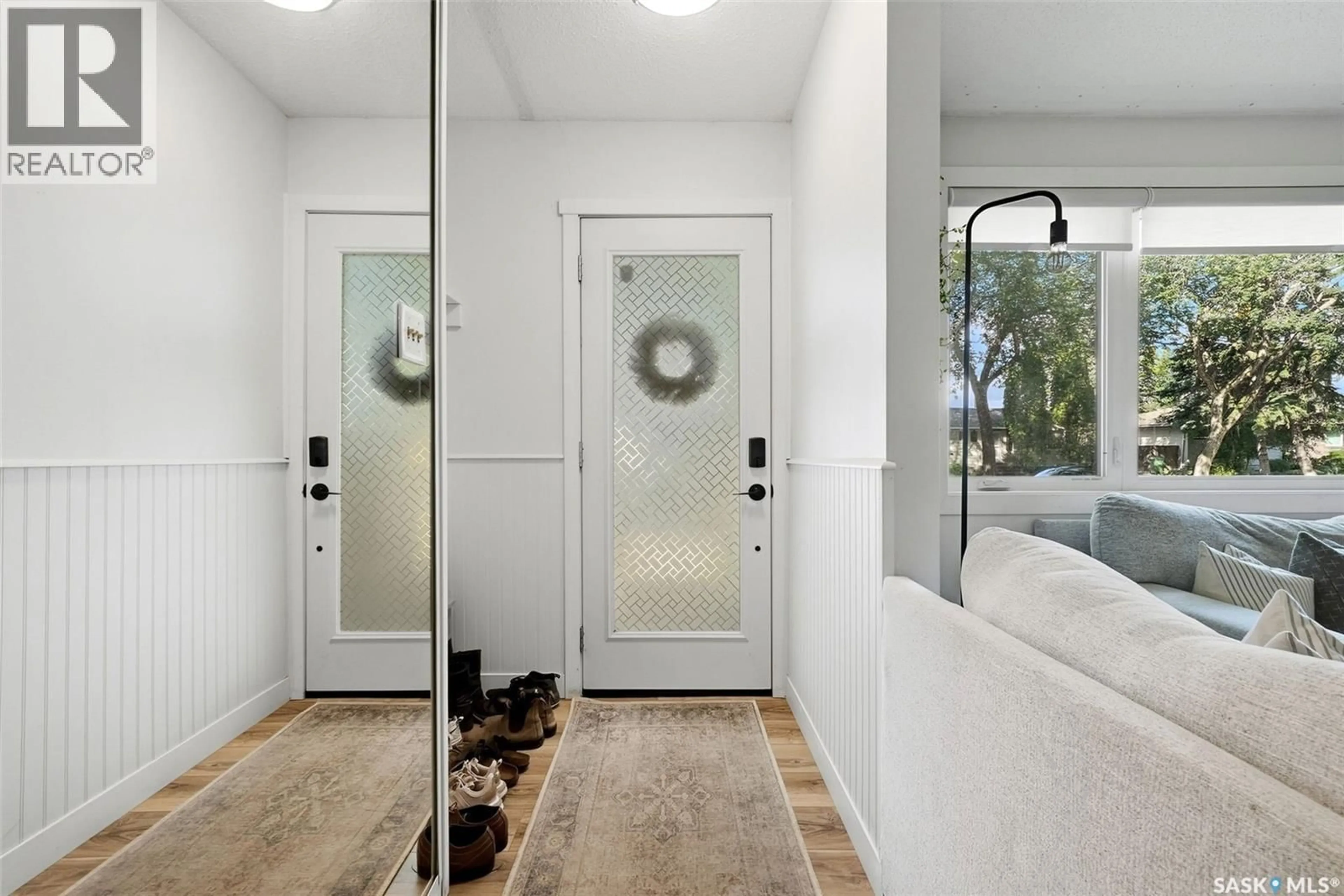 Indoor entryway for 43 RICHARDSON CRESCENT, Regina Saskatchewan S4S4J2