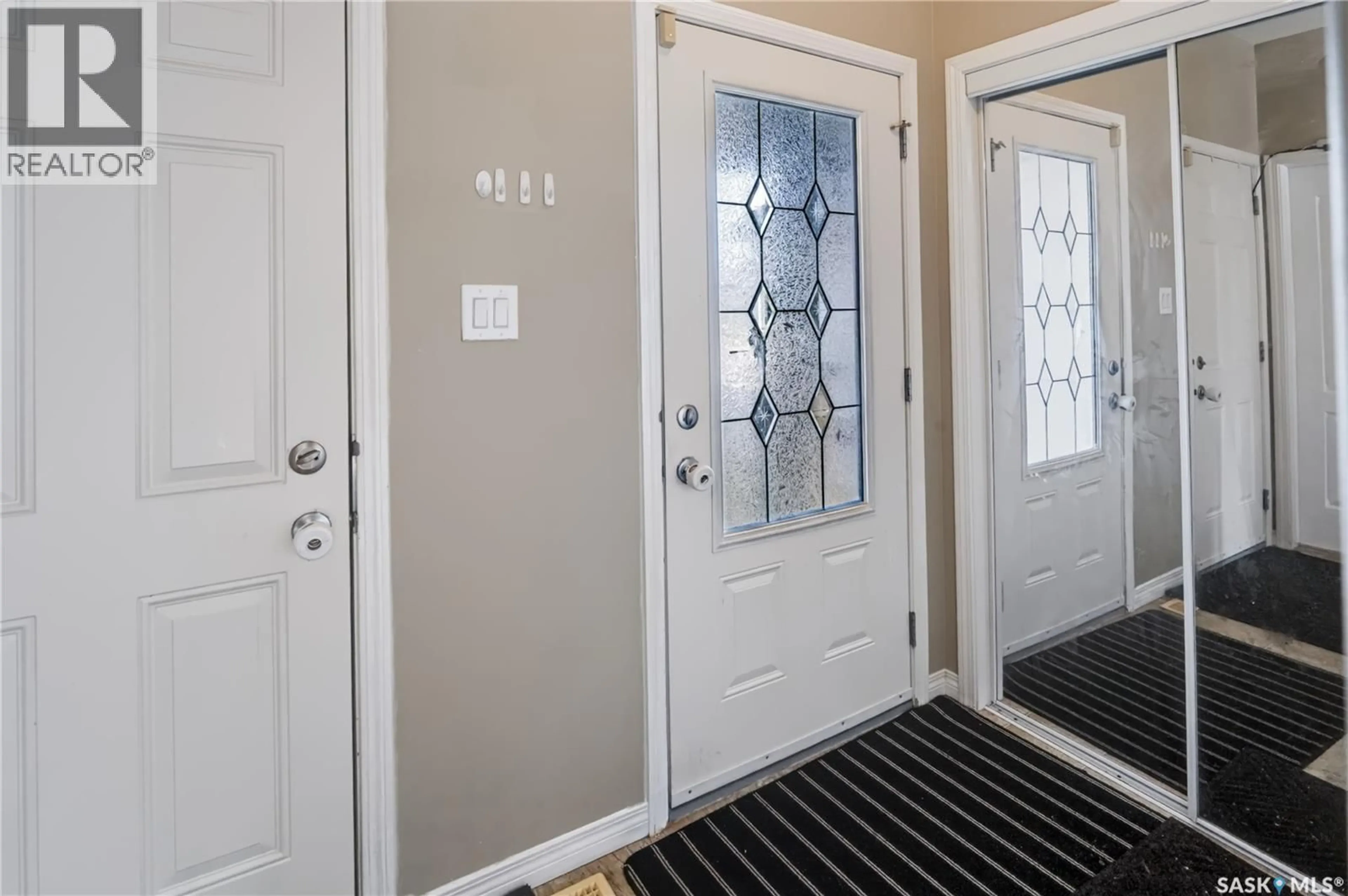 Indoor entryway for 63 JACK MATHESON CRESCENT, Prince Albert Saskatchewan S6V8E5