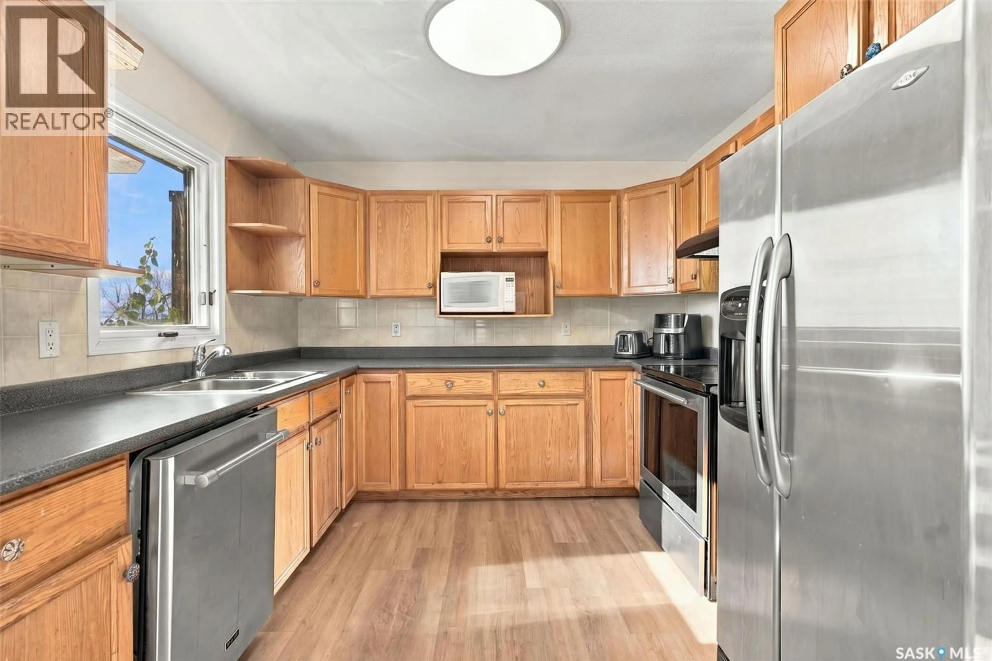 Standard kitchen, unknown for 10 LEONARD ACREAGE ACRES, Laird Rm No. 404 Saskatchewan S0K4R0