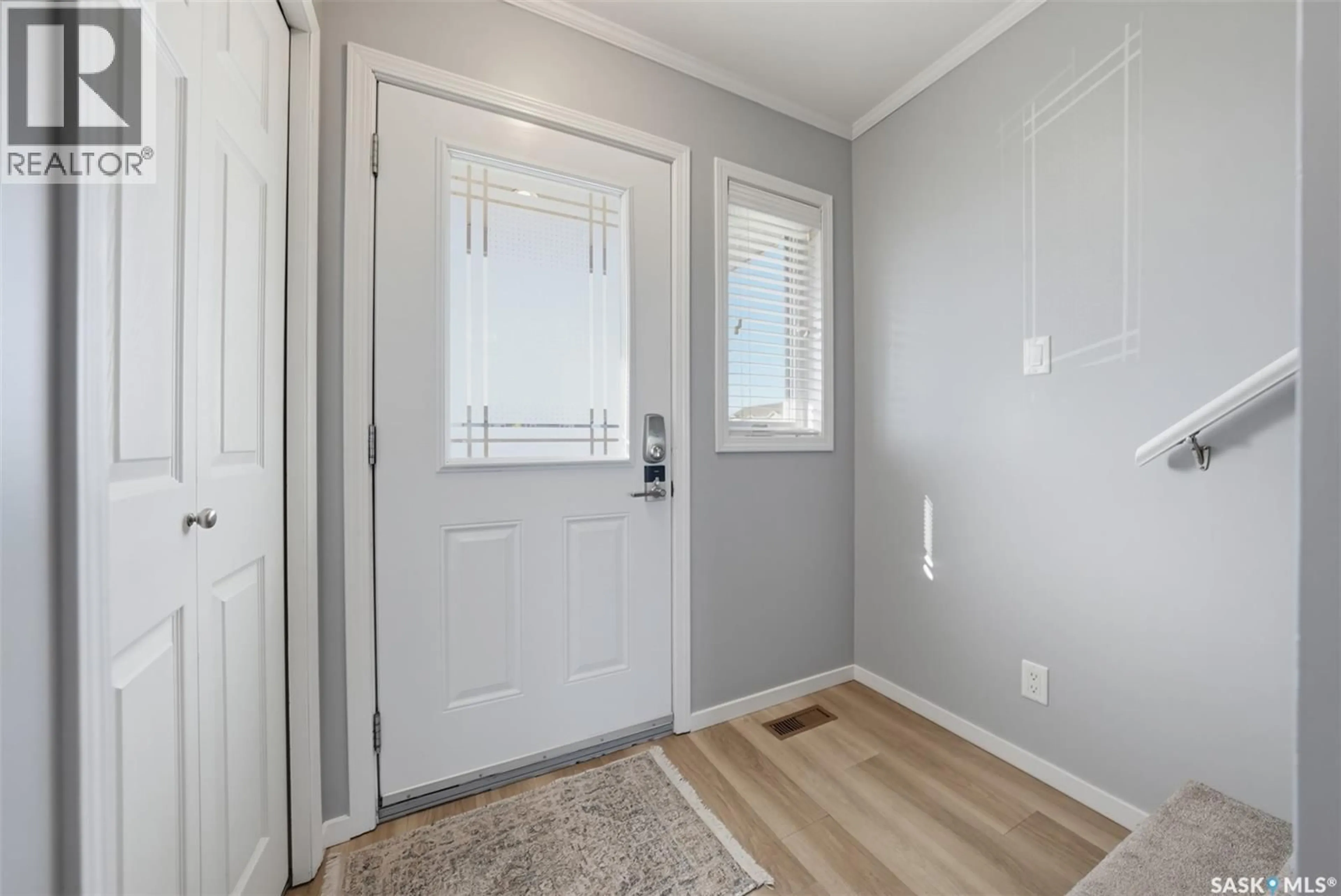 Indoor entryway for 1303 - 502 RICHARDSON ROAD, Saskatoon Saskatchewan S7R0L1