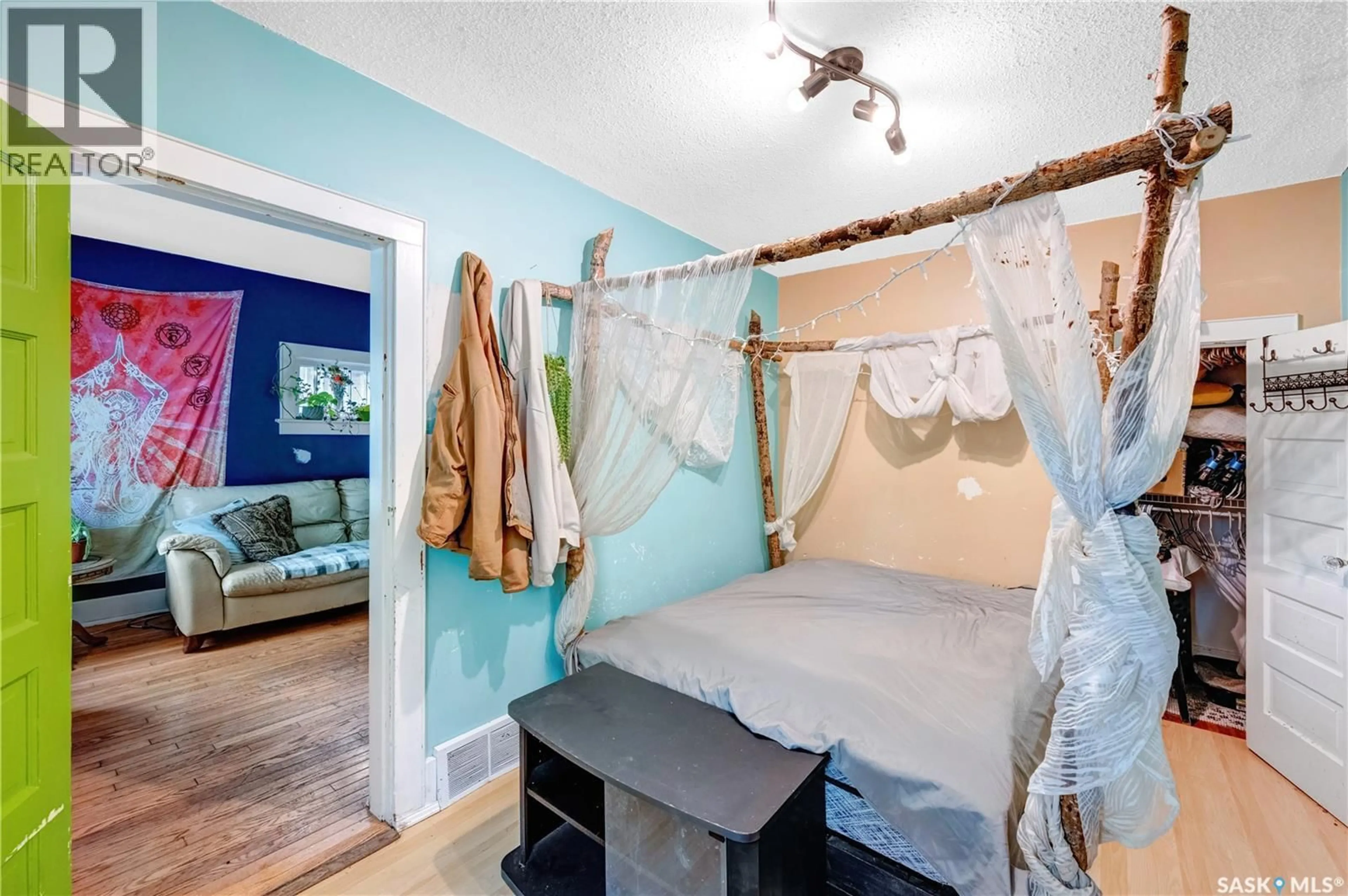 Unknown for 1407 C AVENUE, Saskatoon Saskatchewan S7L1K9