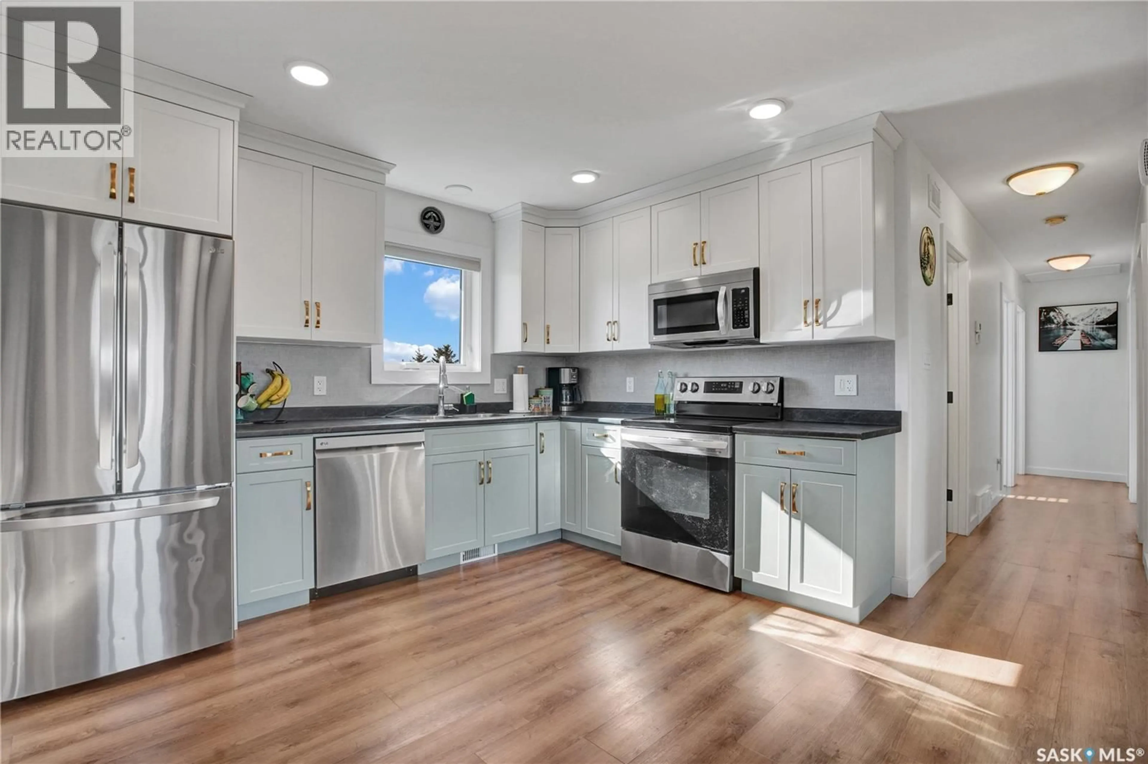 Open concept kitchen, unknown for 204 WILLOW CRESCENT, Waldheim Saskatchewan S0K4R0