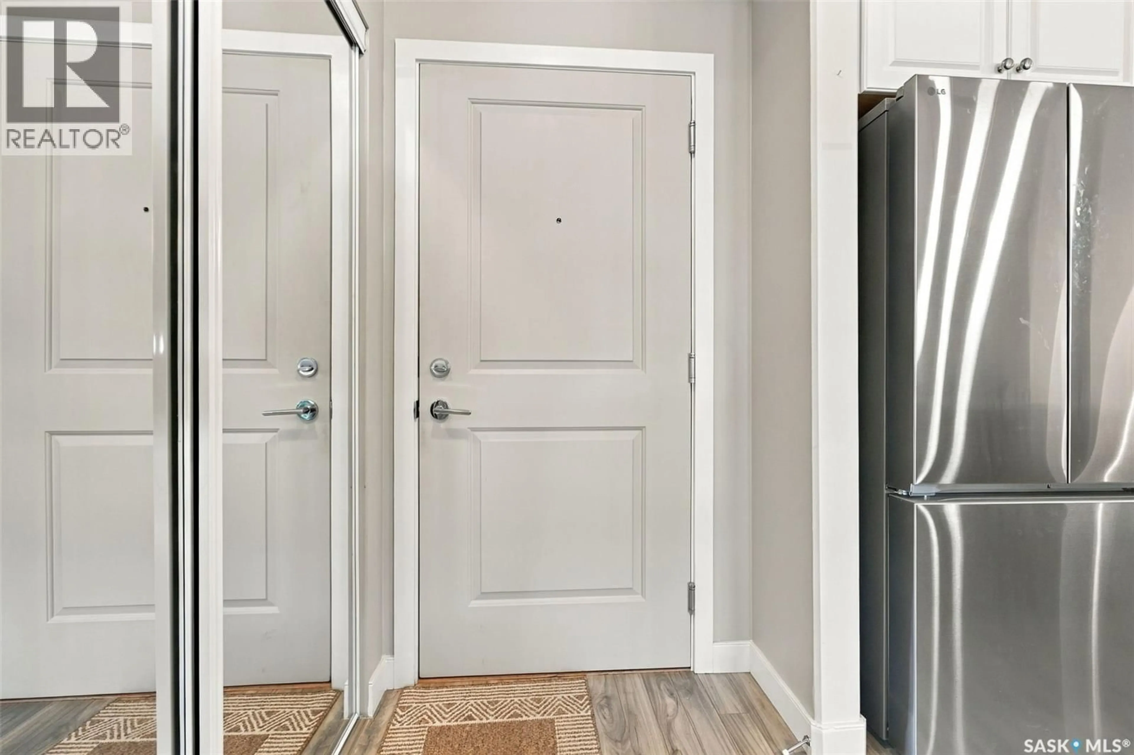 Indoor entryway for 1025 - 224 MOSS AVENUE, Saskatoon Saskatchewan S7H4C7