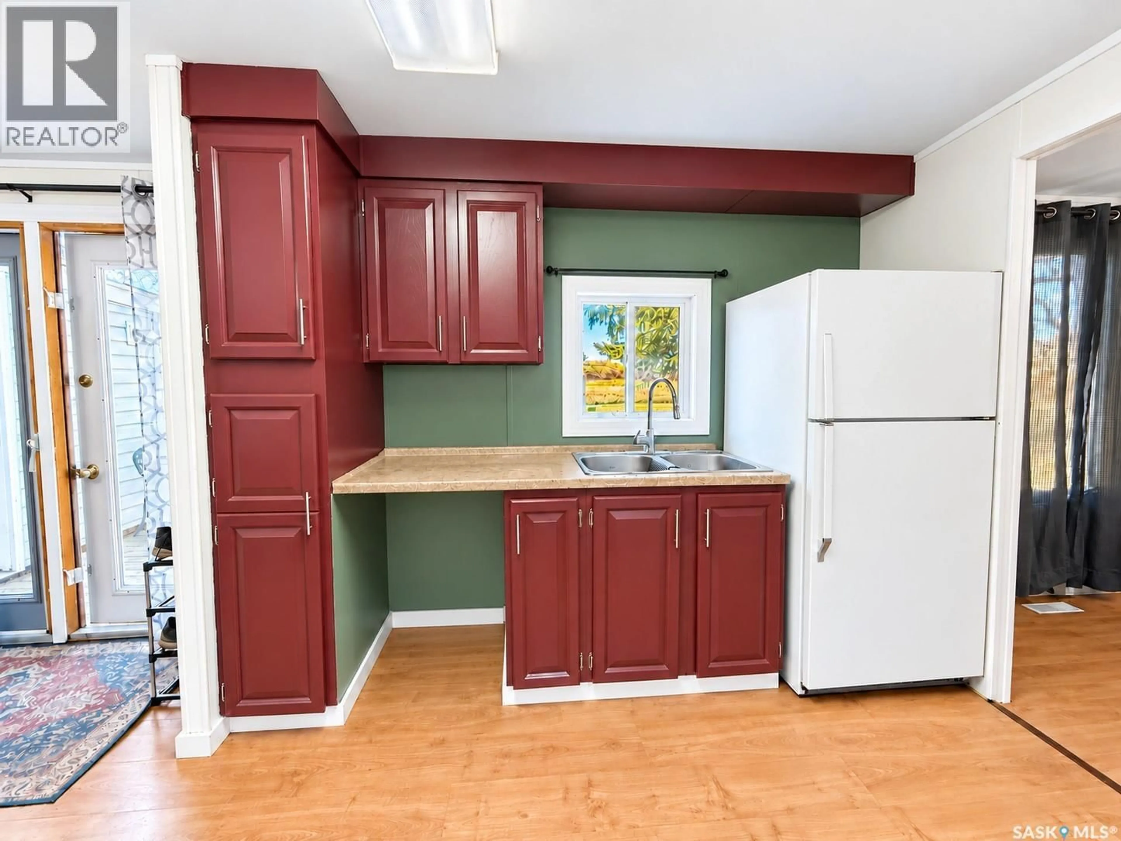 Standard kitchen, unknown for 512 2ND AVENUE, Turtleford Saskatchewan S0M2Y0