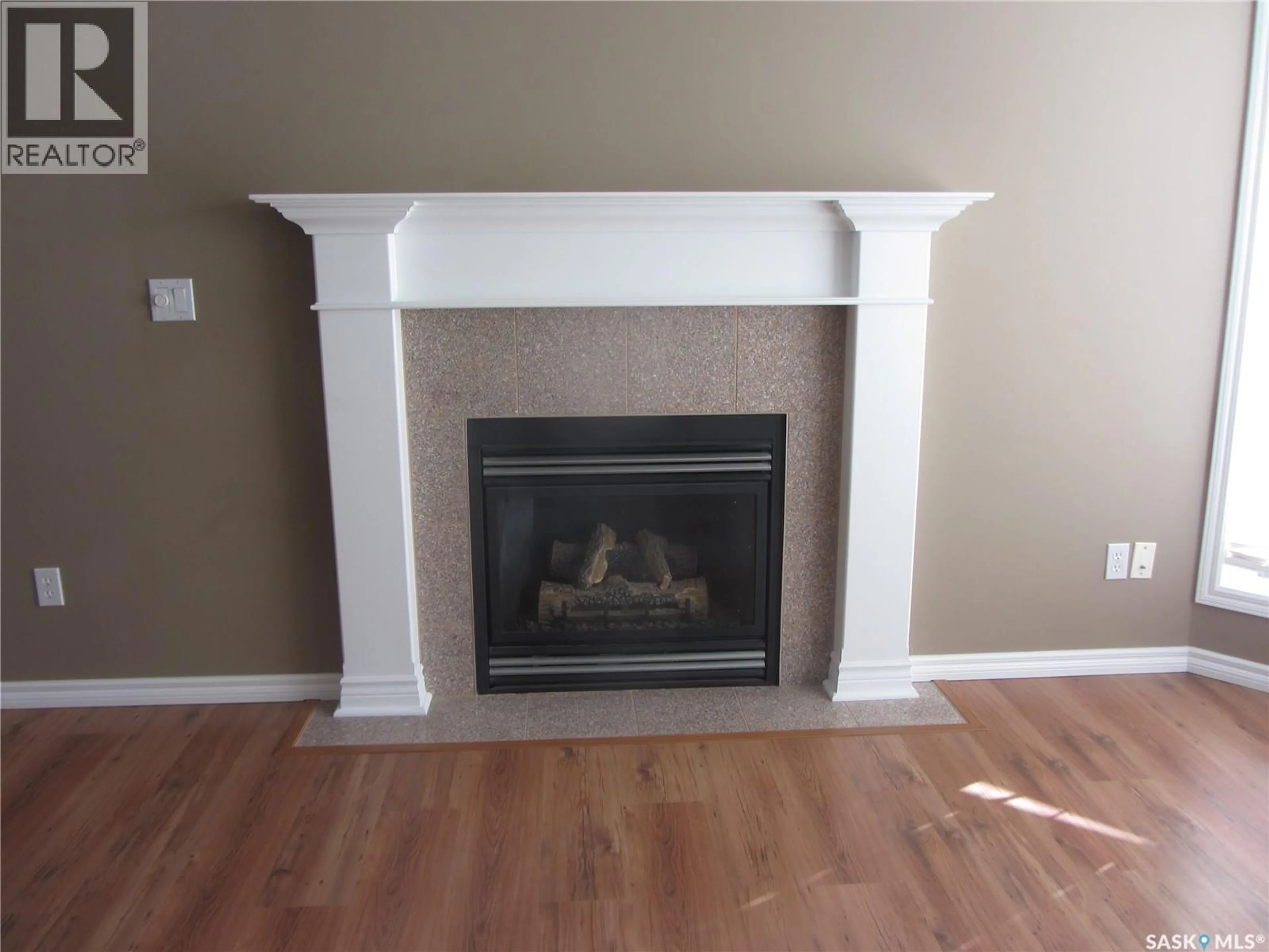 A pic of a room for 562 BLACKBURN CRESCENT, Saskatoon Saskatchewan S7V1E8