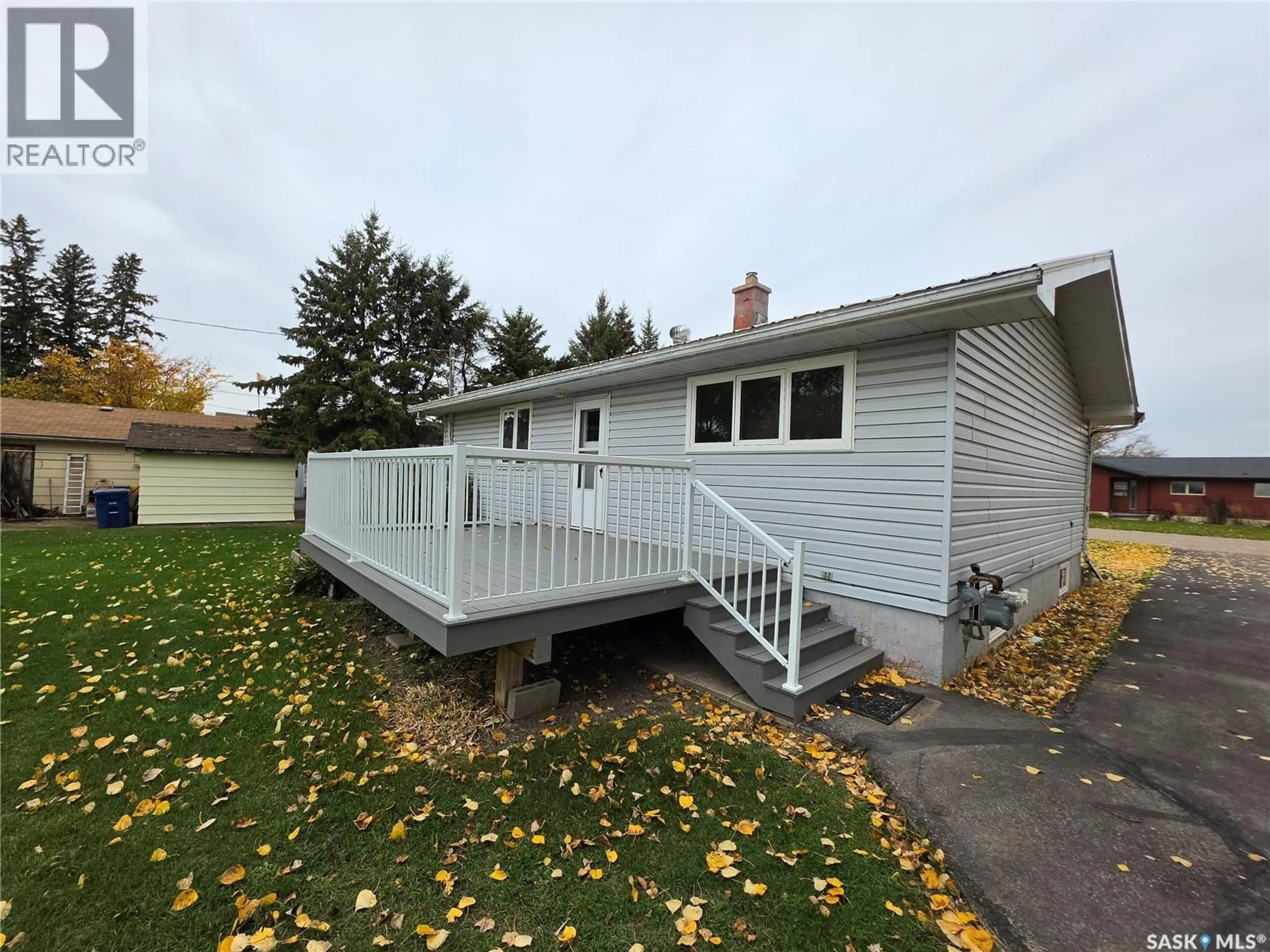 Home with vinyl exterior material, street for 512 2ND AVENUE, Raymore Saskatchewan S0A3J0