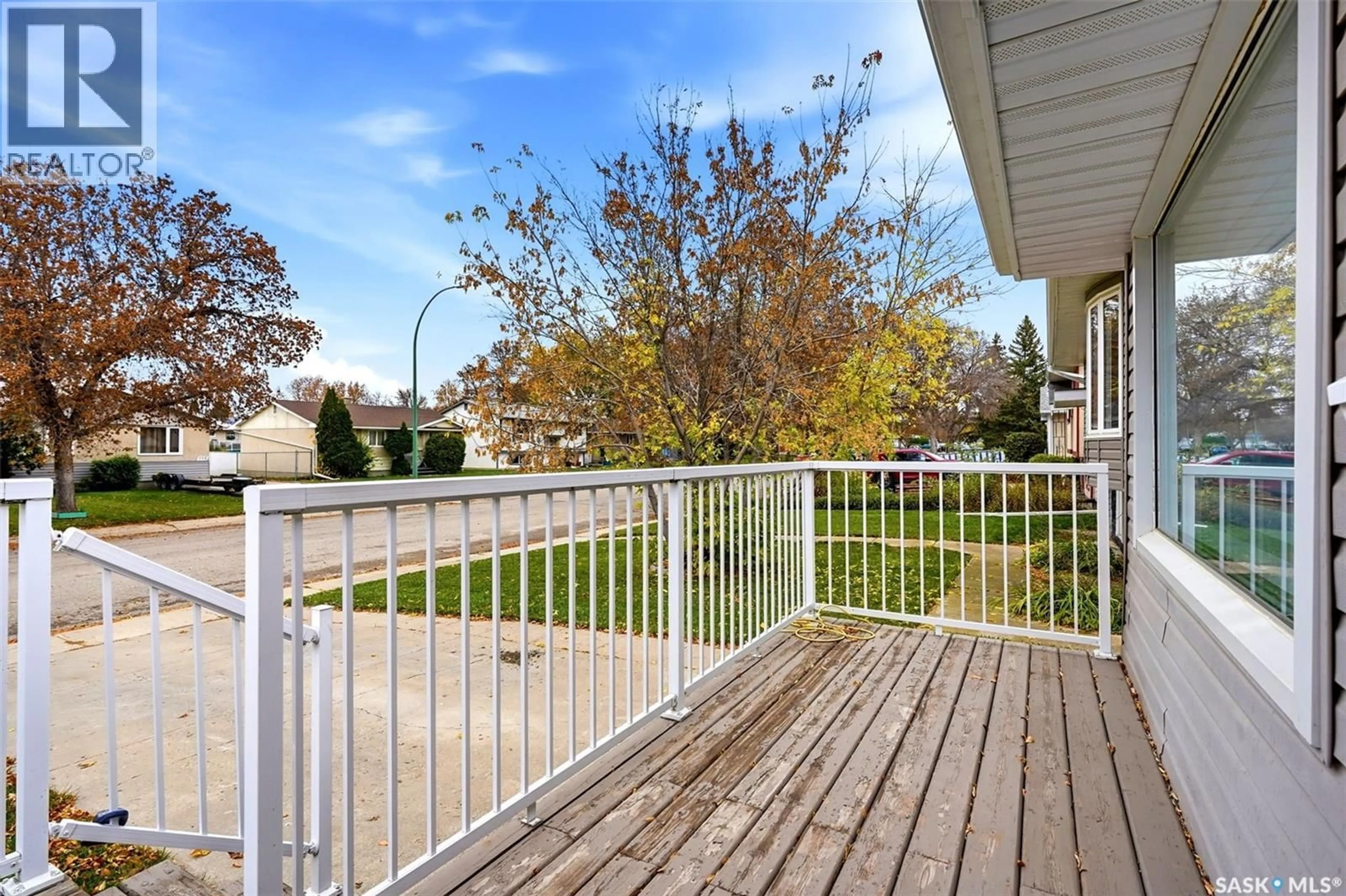 Patio, street for 747 SNEDDON STREET, Regina Saskatchewan S4T6H3