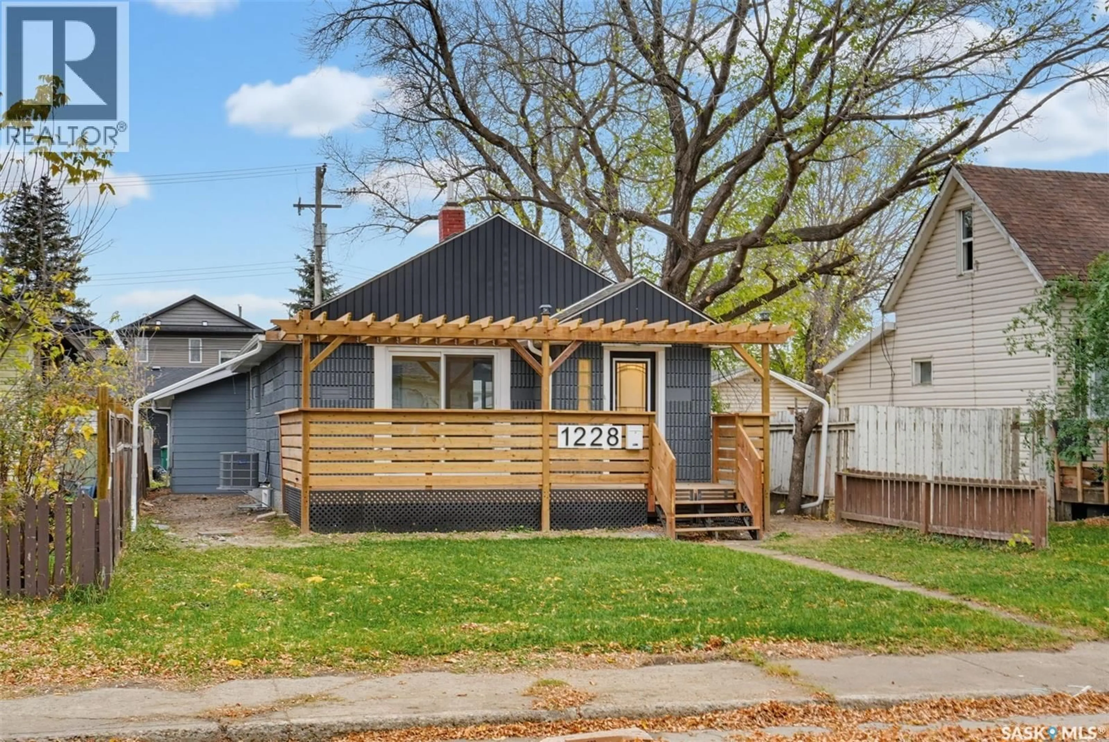 Unknown for 1228 1ST AVENUE, Saskatoon Saskatchewan S7K1Y6