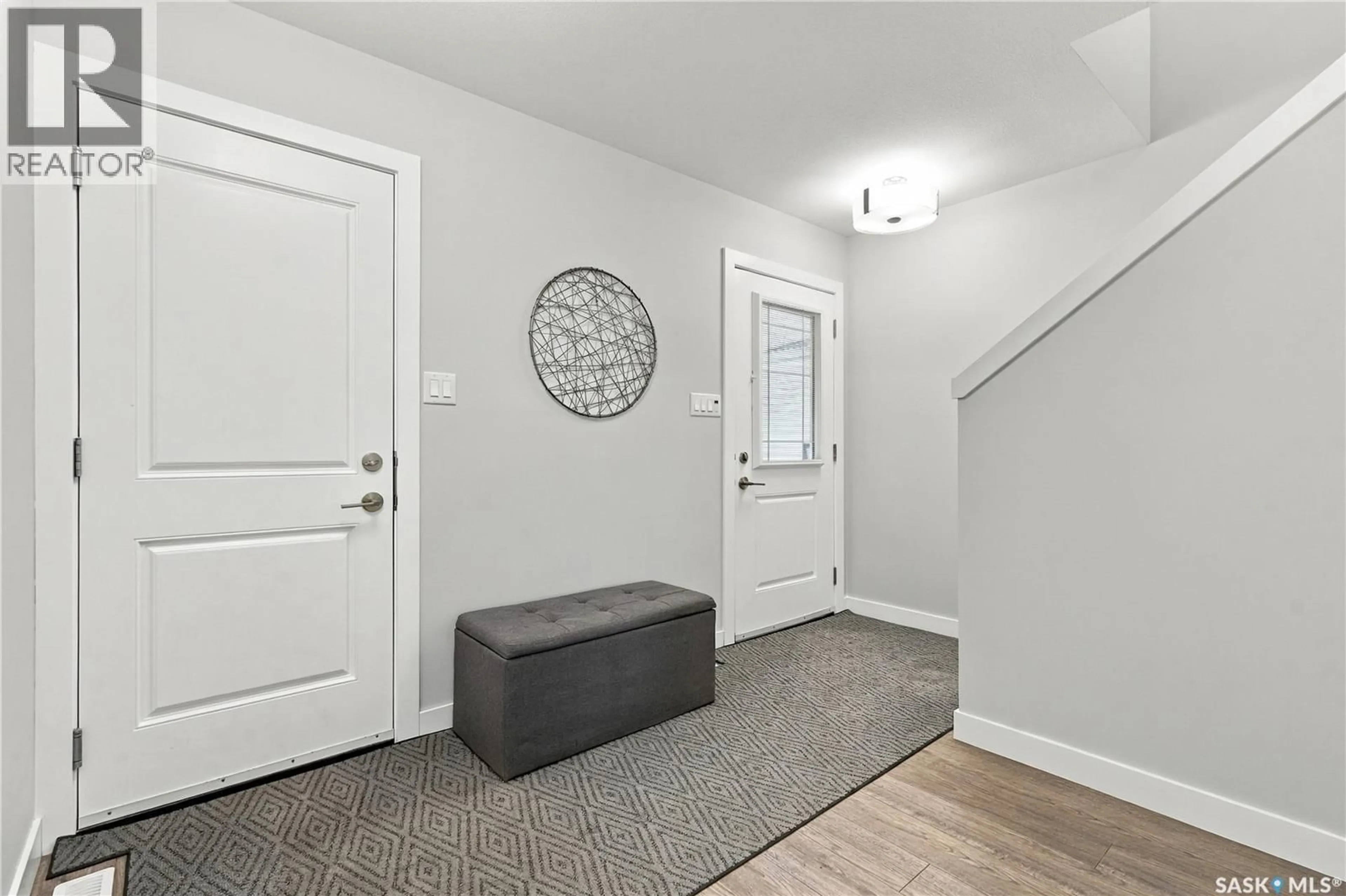 Indoor entryway for 3241 GREEN WATER DRIVE, Regina Saskatchewan S4V3R6